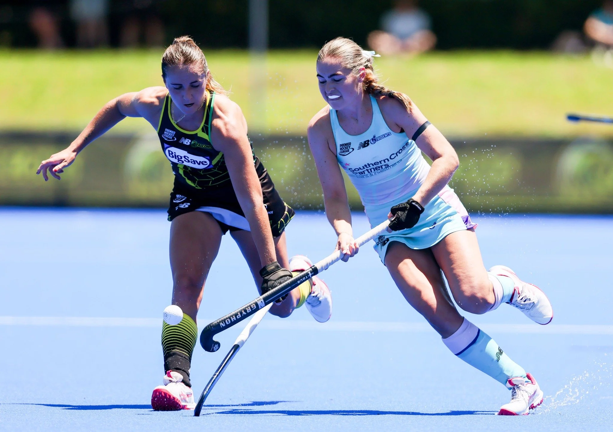 Halftime in the Grand Final and the Falcons lead 2&ndash;1, with Olivia Shannon stepping up to score and convert to keep us right in the contest.