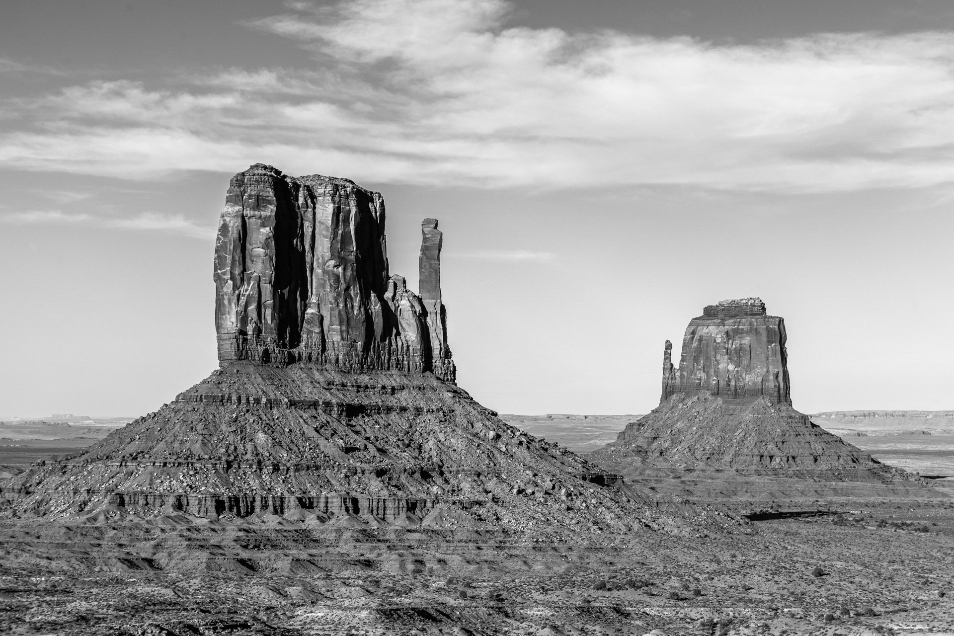 The_Mittens-Monument-Valley.jpg