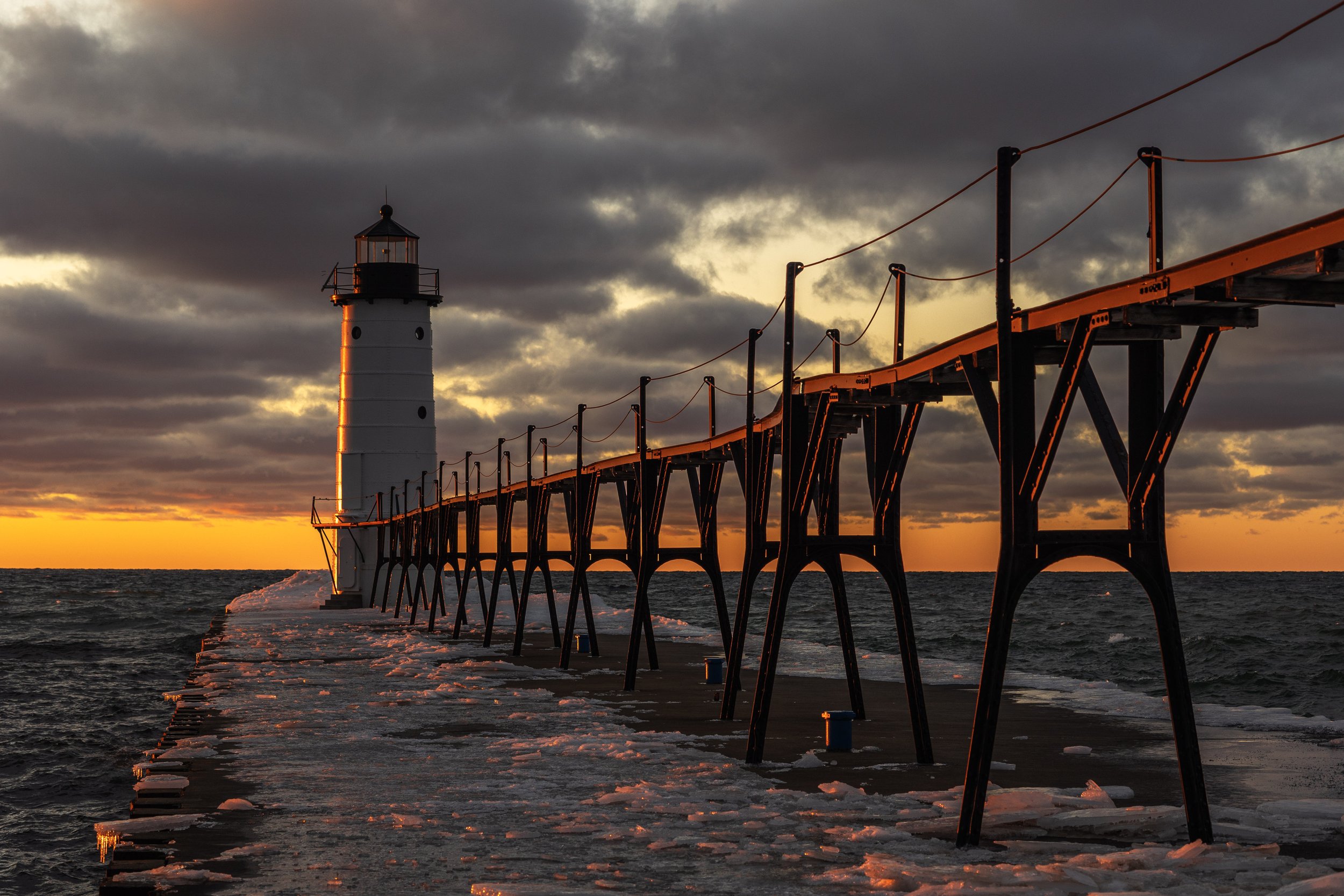 Manistee-Lighthouse-2-Manistee-1.jpg