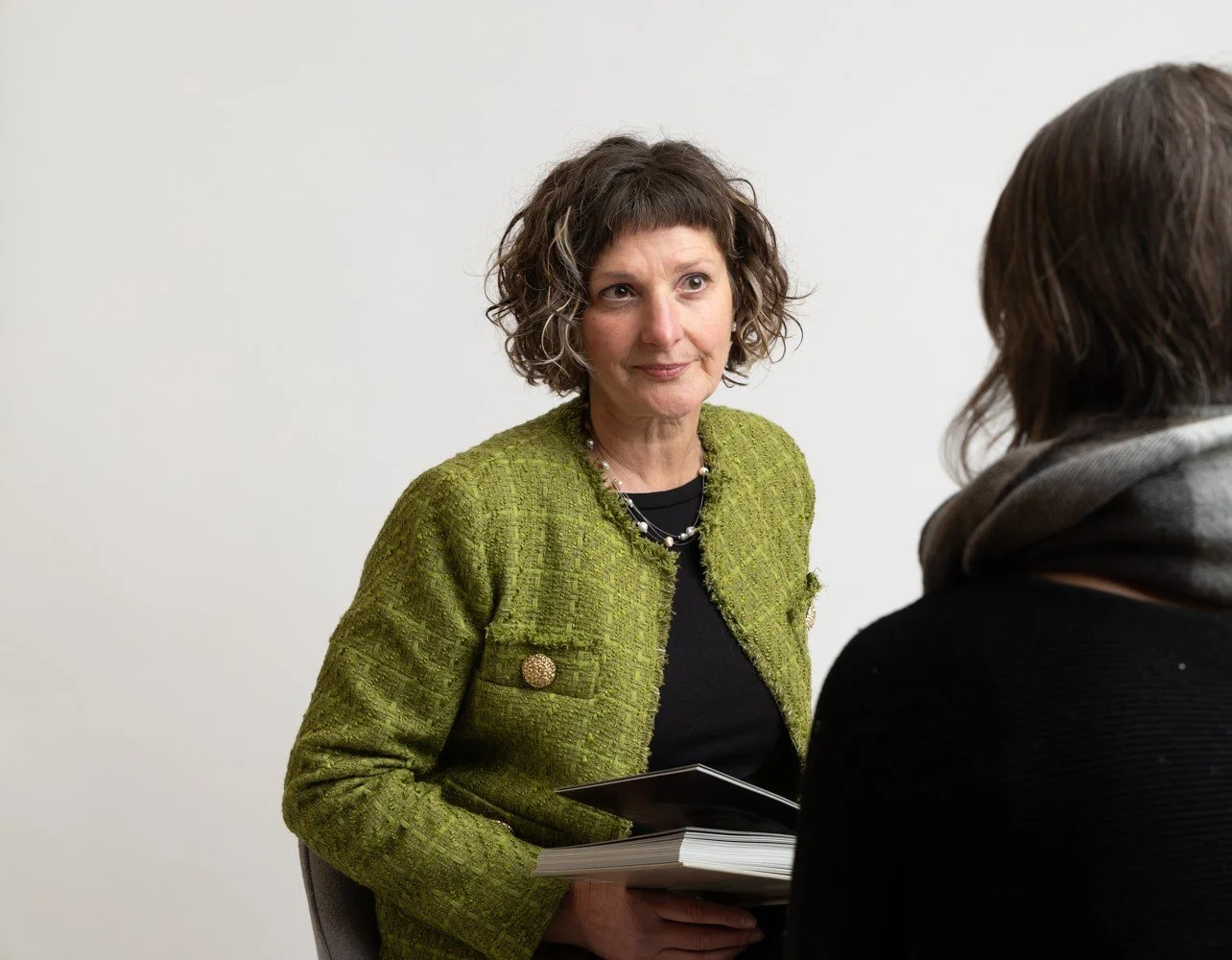 Snezana Bastovanovic Chatagny, en consultation individuelle en médecines holistiques.