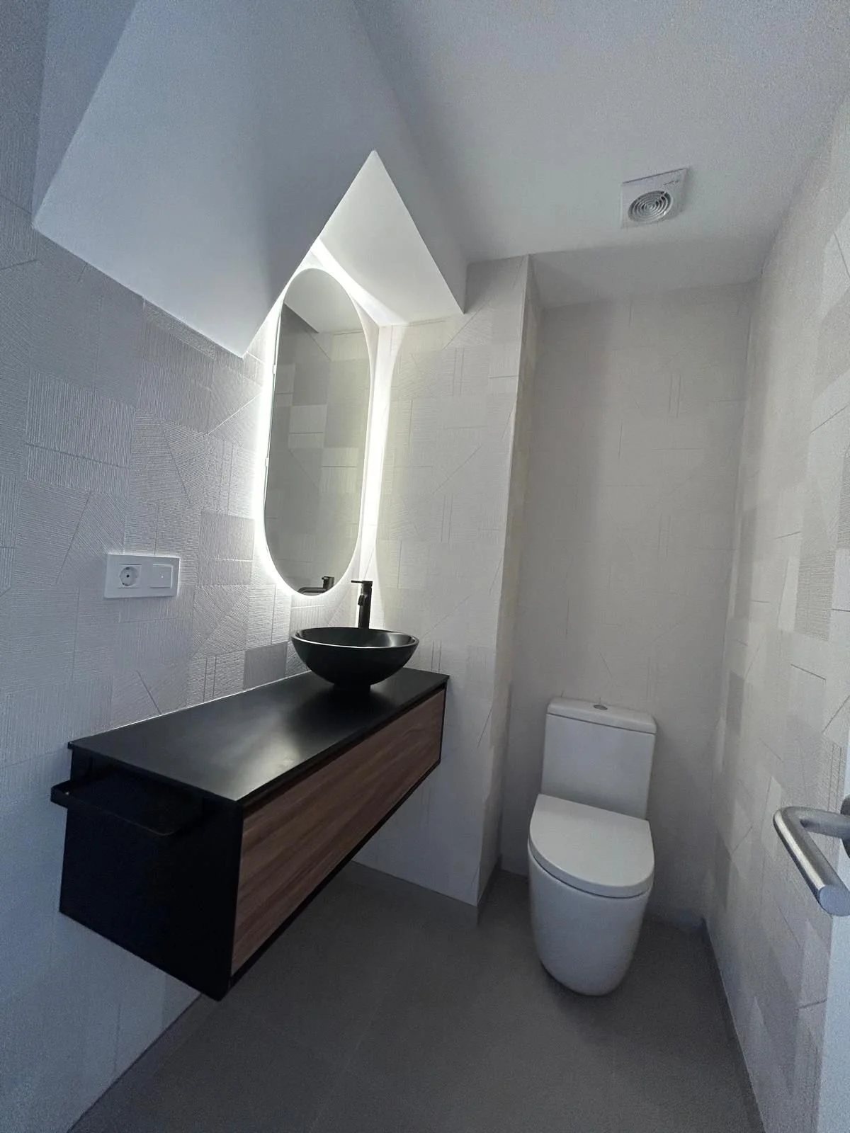 Modern powder room.jpeg