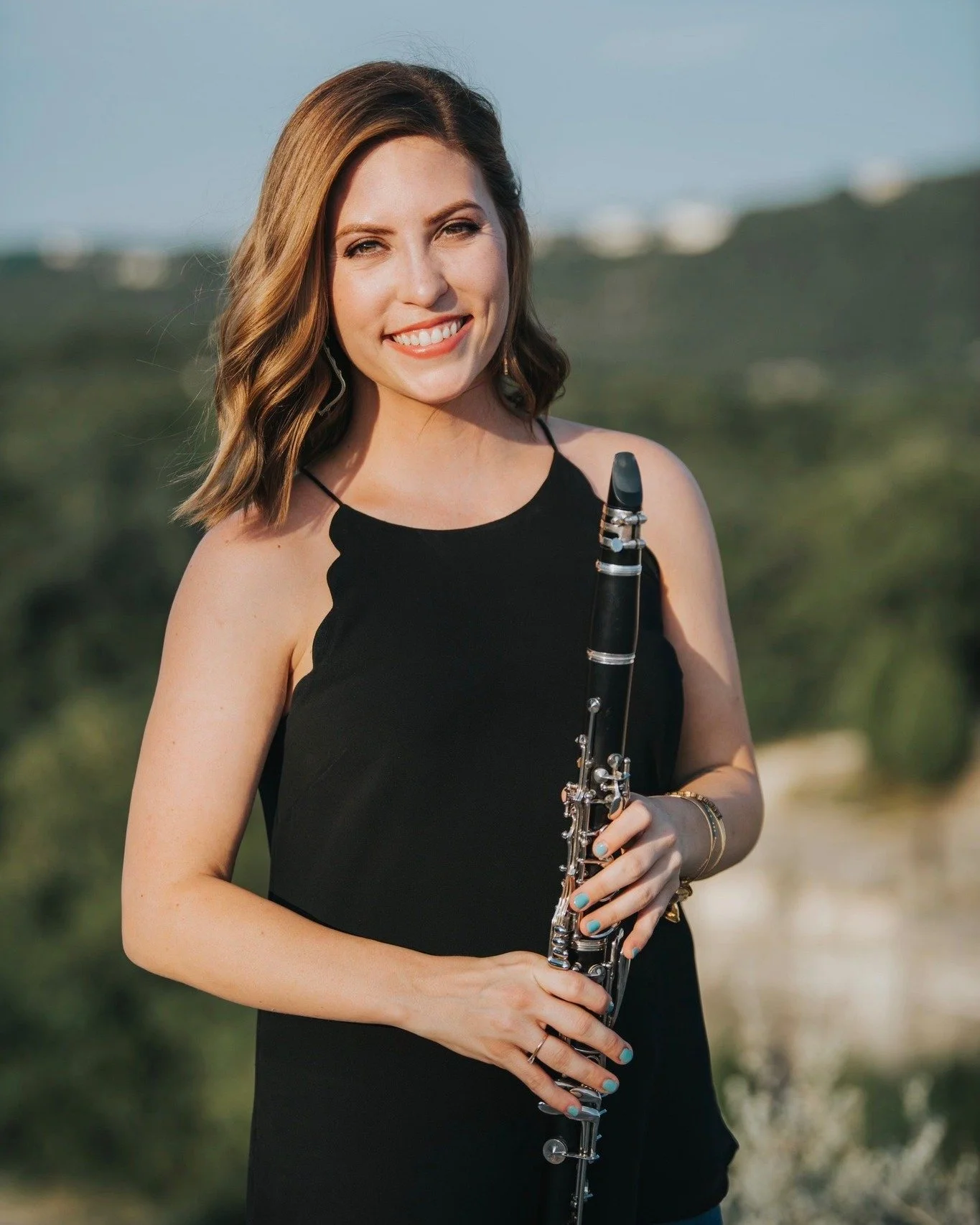 🎵 Meet Tessa!
✨ Top 3 favorite composers: Johannes Brahms, Pytor Ilyich Tchaikovsky, Aaron Copland

Say hi in the comments!

#PricklyPearClarinets #ClarinetistsOfInstagram #ClarinetistSpotlight #ClarinetCommunity #ClarinetPerformance #ClarinetEnsemb