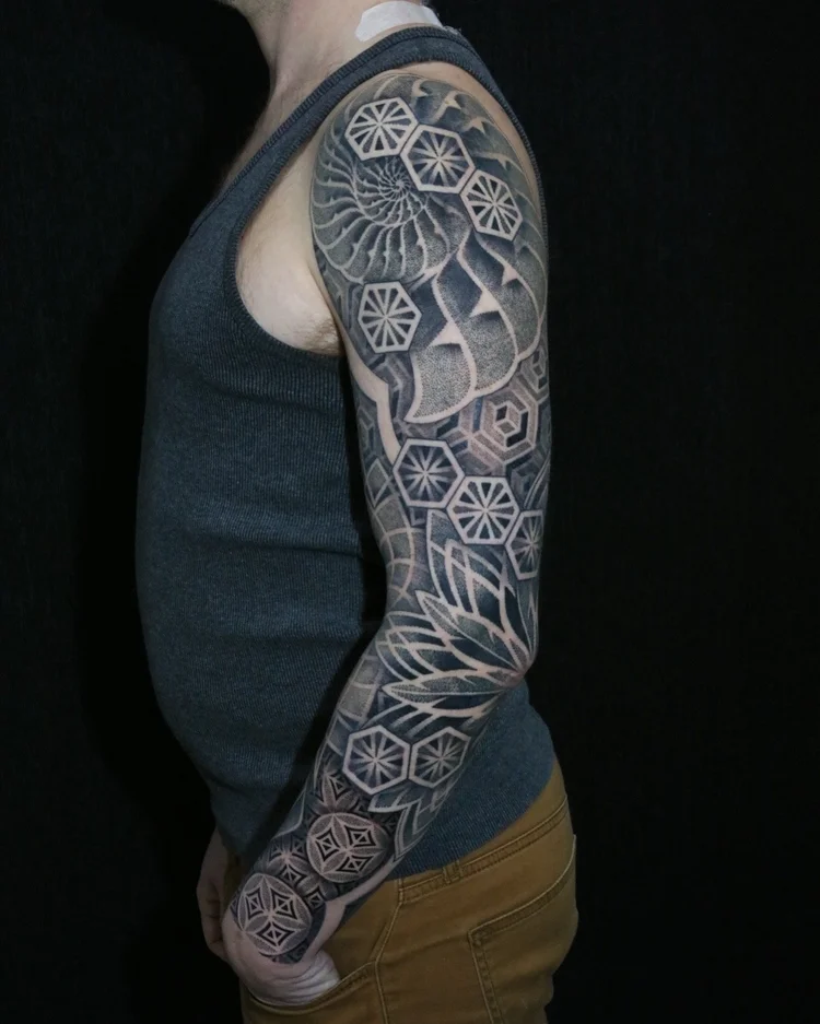 Symmetry Ink NYC — tattoo shop in Astoria, NY — photo 1