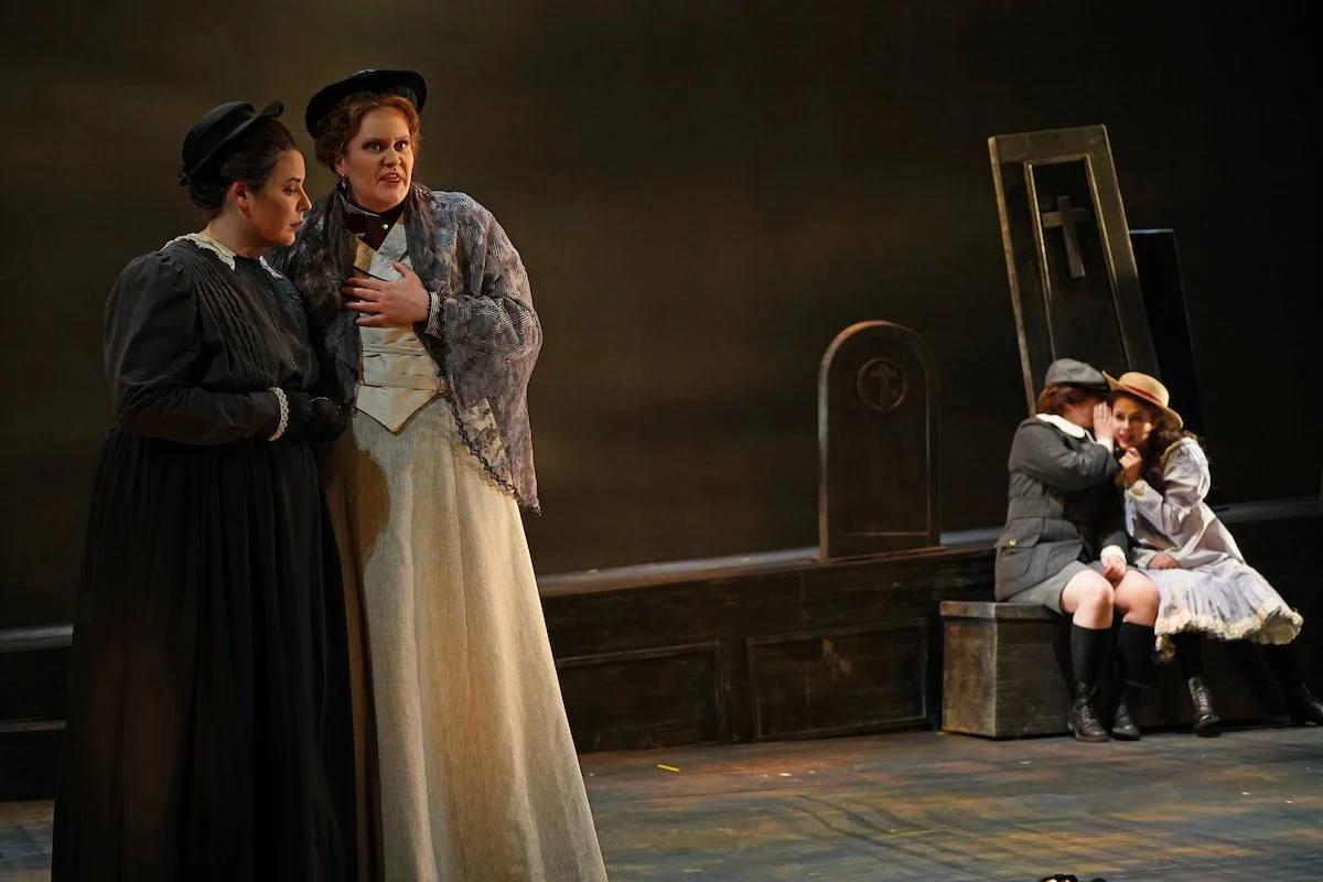 180_UProd_Opera_TurnoftheScrew_Cast2_Cast&Crew_March2025_PeterSmithPhoto.JPG