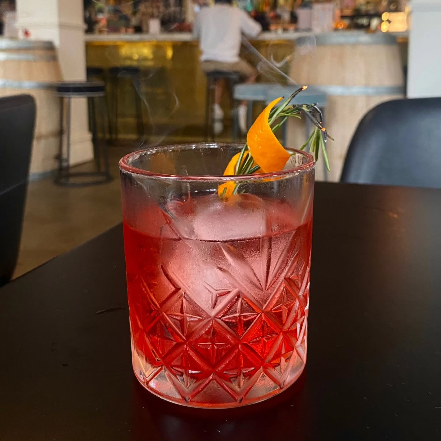 RHUBARB NEGRONI

A twist on the classic negroni with our House-made Rhubarb Gin, Campari and Rosso Vermouth, finished with Smoked Rosemary!

Now pouring on our summer menu.
Made for warm nights and good vibes.

See you at the bar 😌🍹