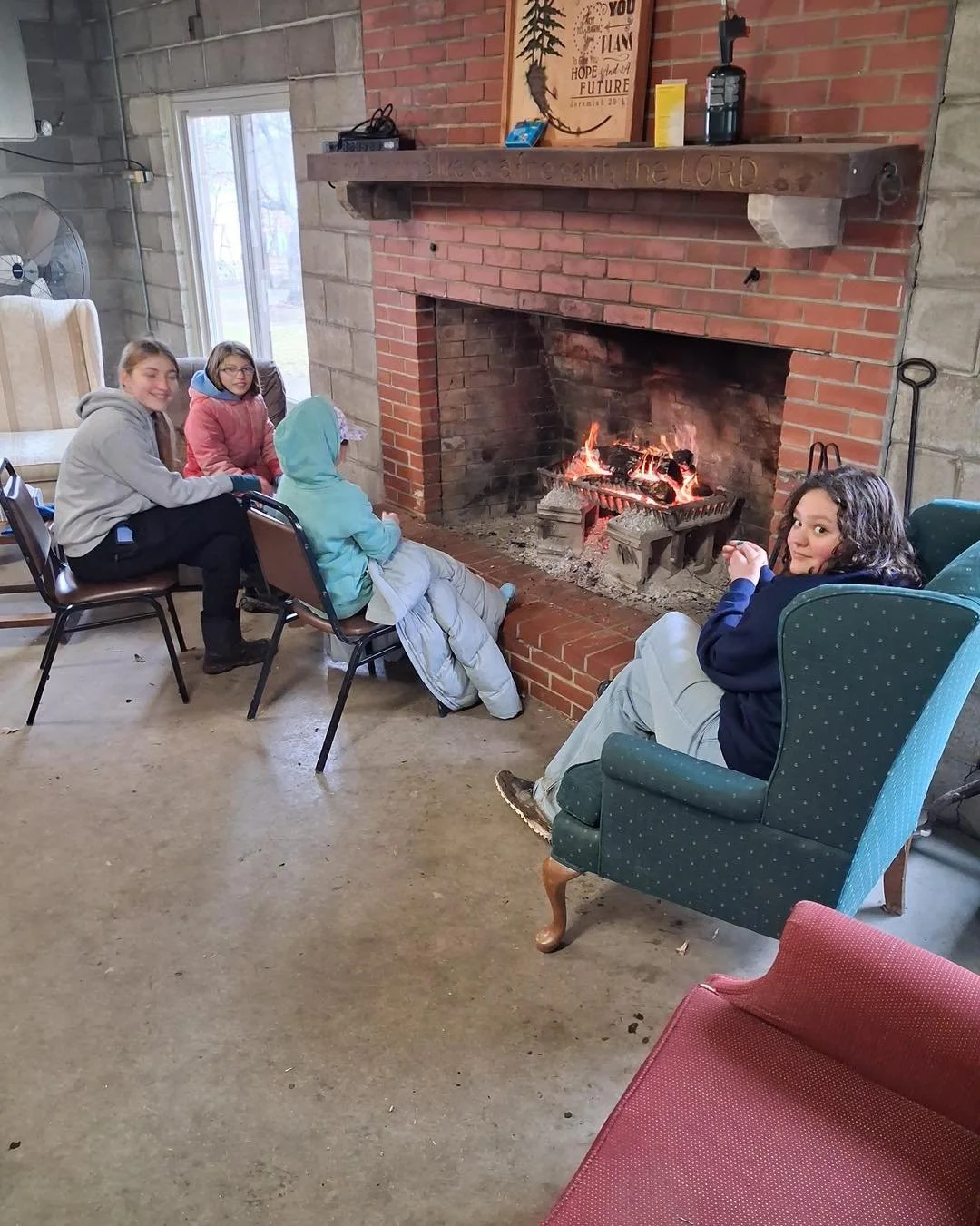 It was a cold day but around 30 people showed up and got lots of work done yesterday. 
We want to say thank you to everyone who showed up and pitched in!