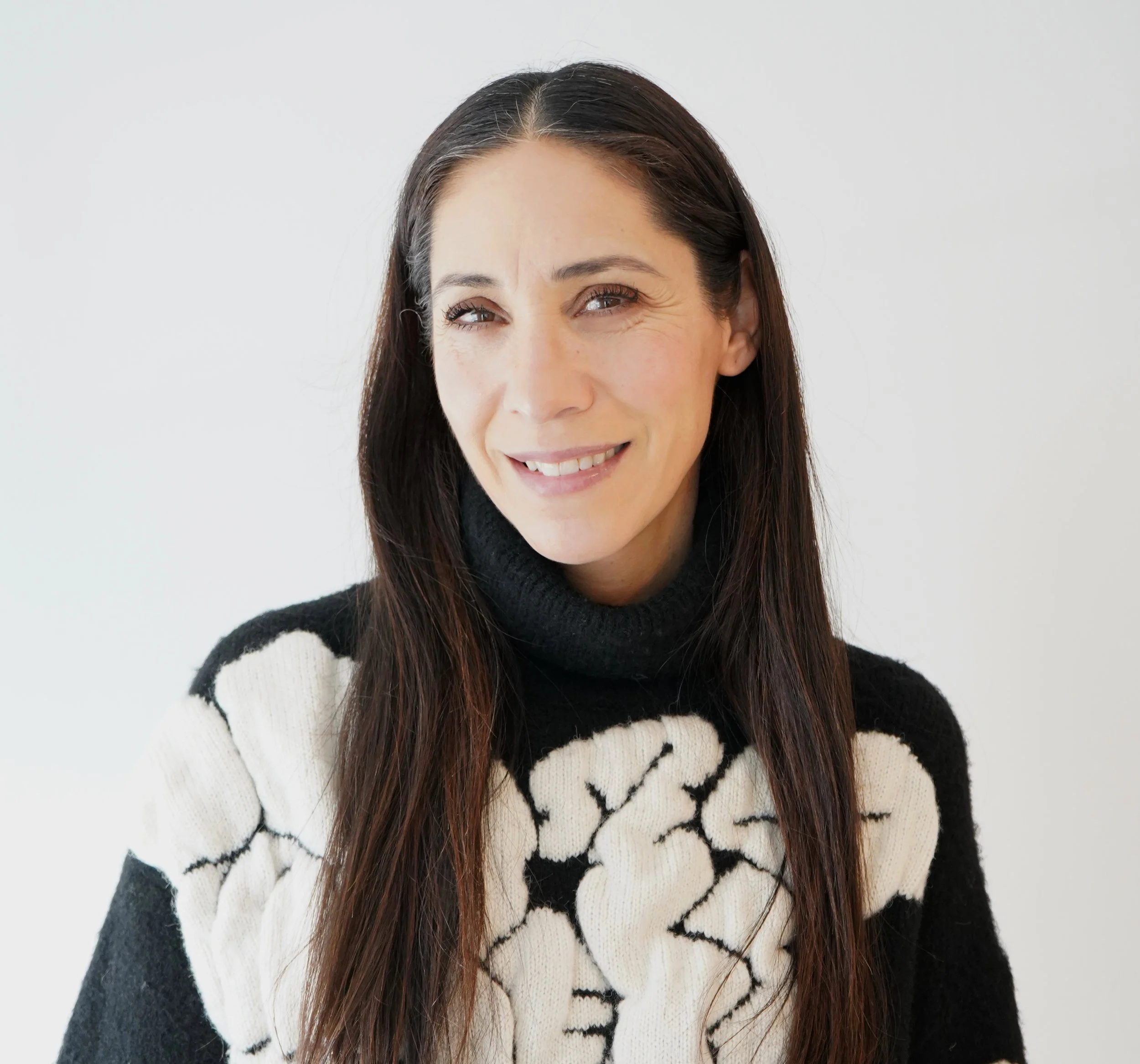 Niyosha Arthur Headshot.jpeg