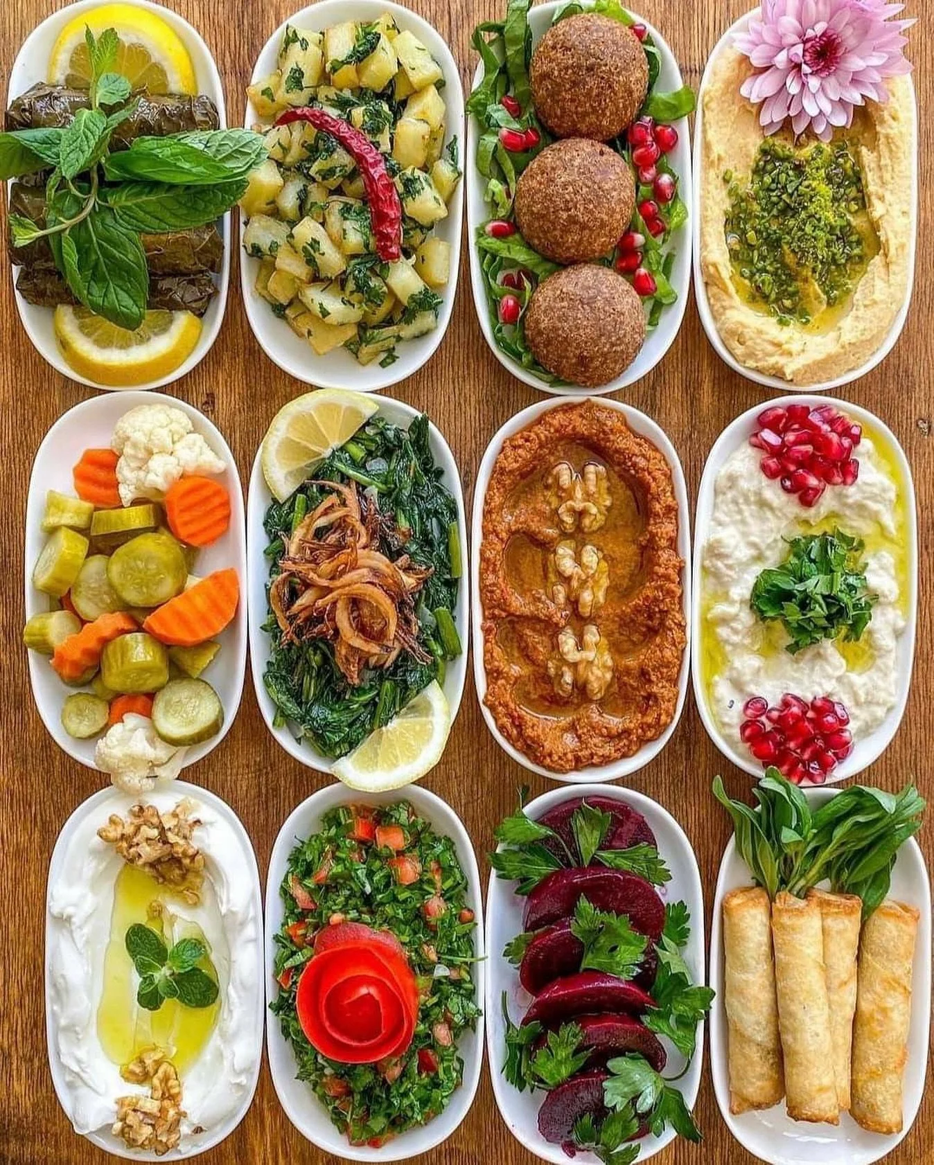What&rsquo;s your favorite Mezze?? 👀 

#nicea #niceaolives #niceaoliveoil #evoo #oliveoil #turkisholiveoil #turkishfood #turkishcuisine #turkish #nicea #biblicalnutrition #cooking #homecooking #cookingathome