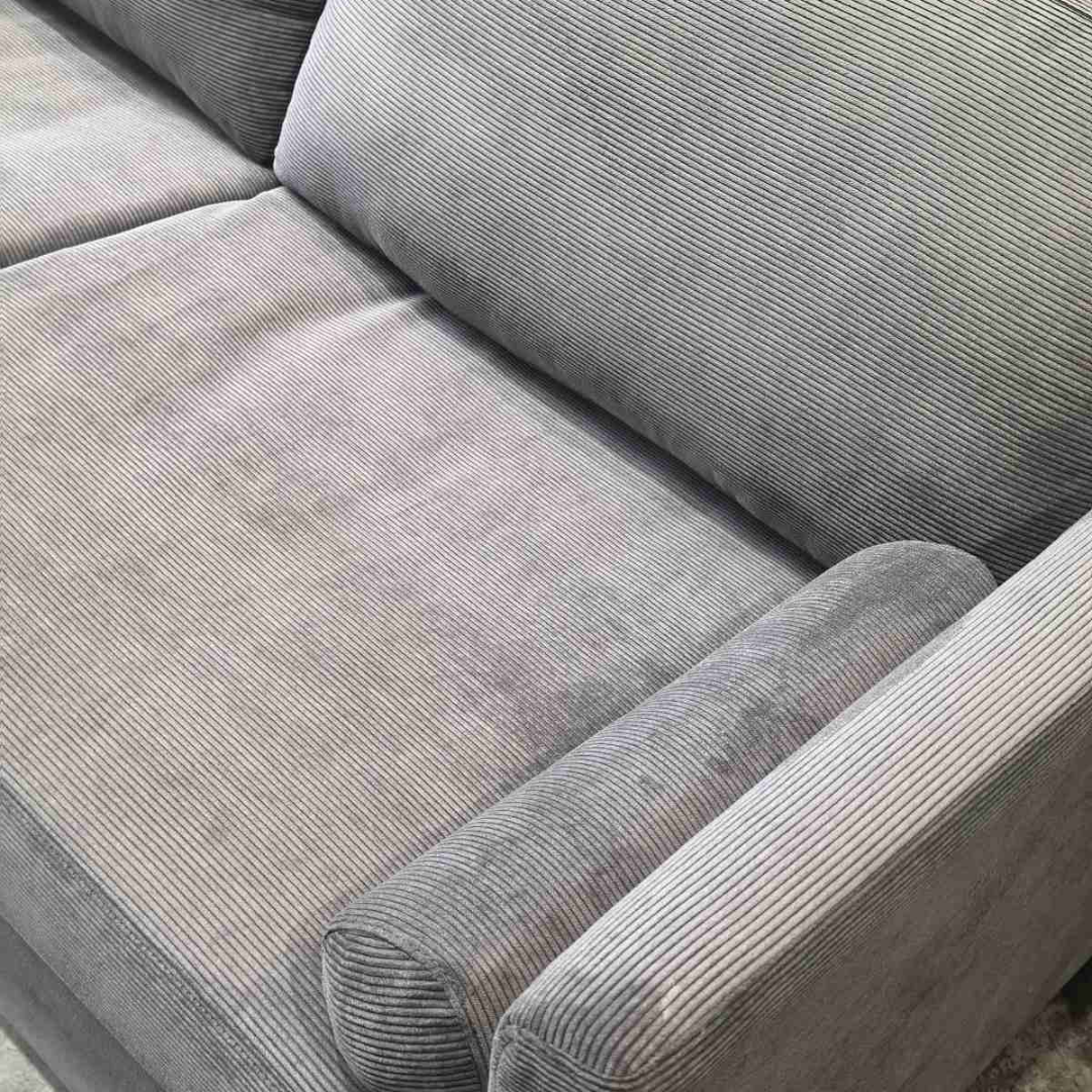 Sofa.png