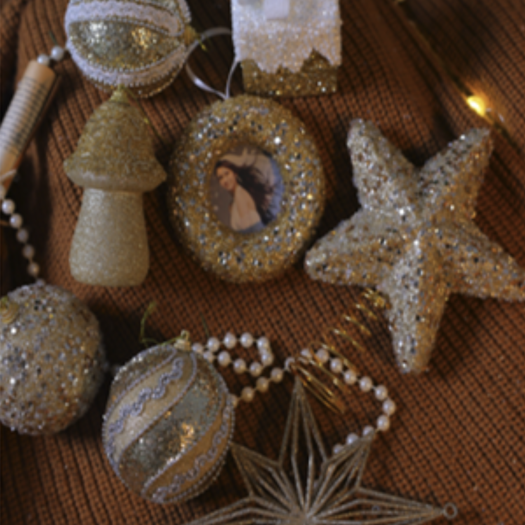 Christmas Decor (2).png