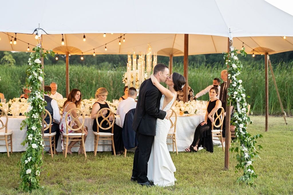 2ac1aa6905b8a890ef1d239d375cc91d.0923CorrinneJacobWedding.jpg