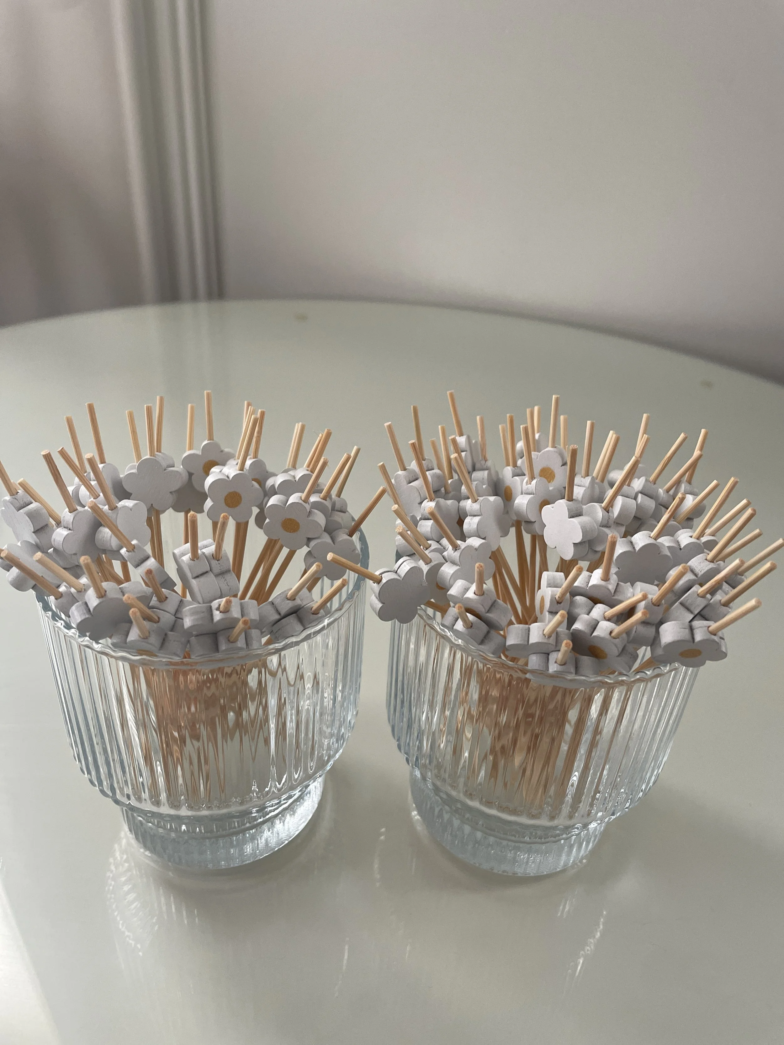 Daisy pick sticks 