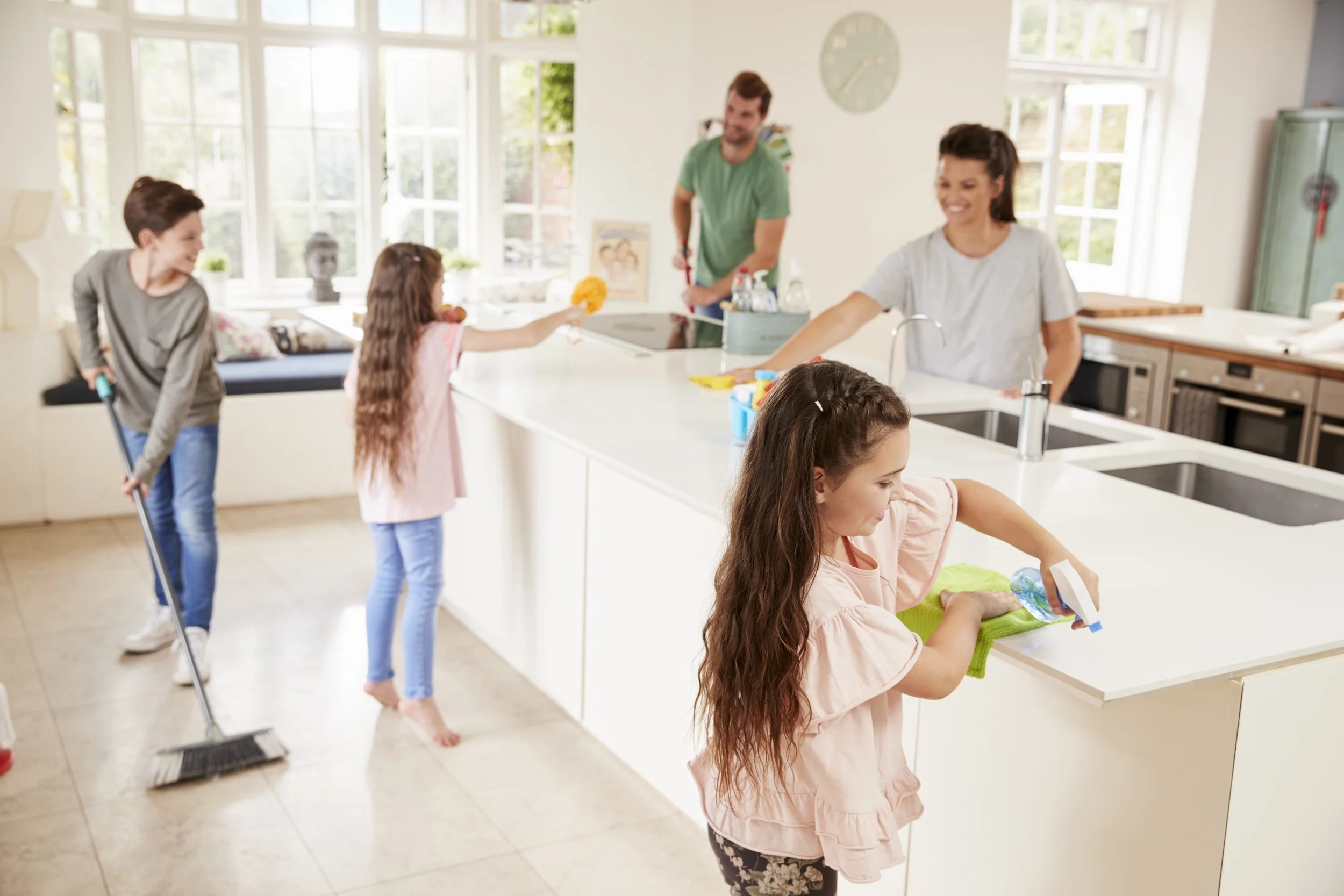 5 Time-Saving Cleaning Hacks for Busy Families