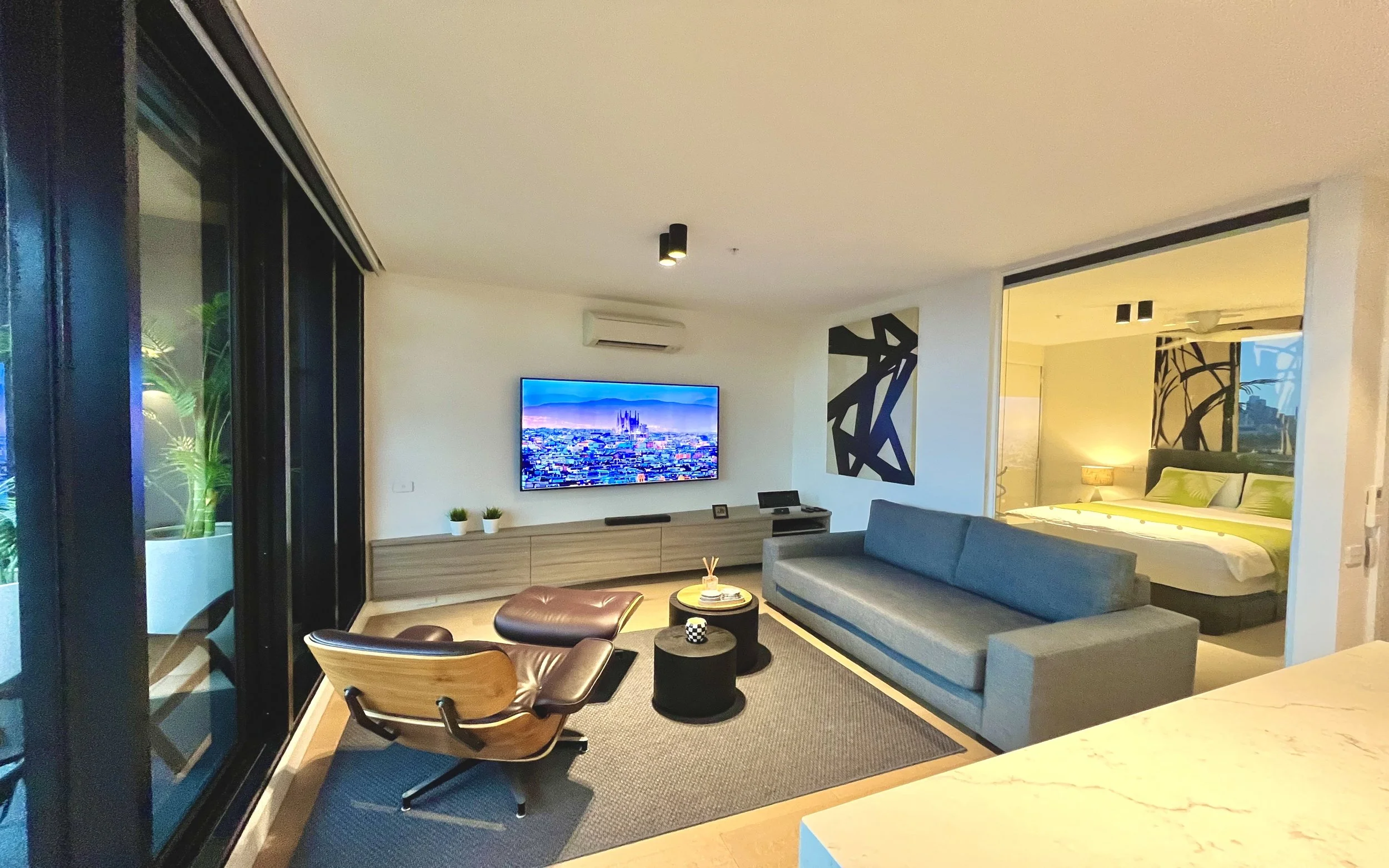 Loune & Bedroom 1.jpeg