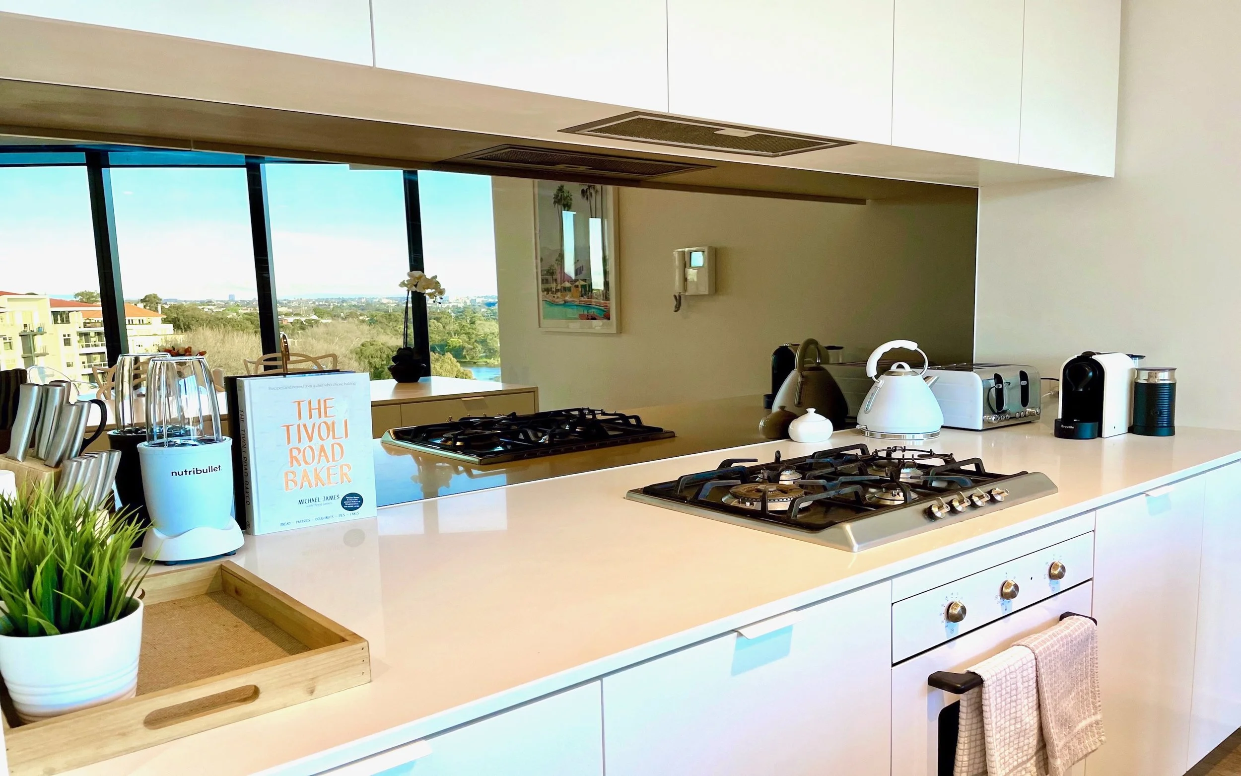 6 Kitchen close.jpeg