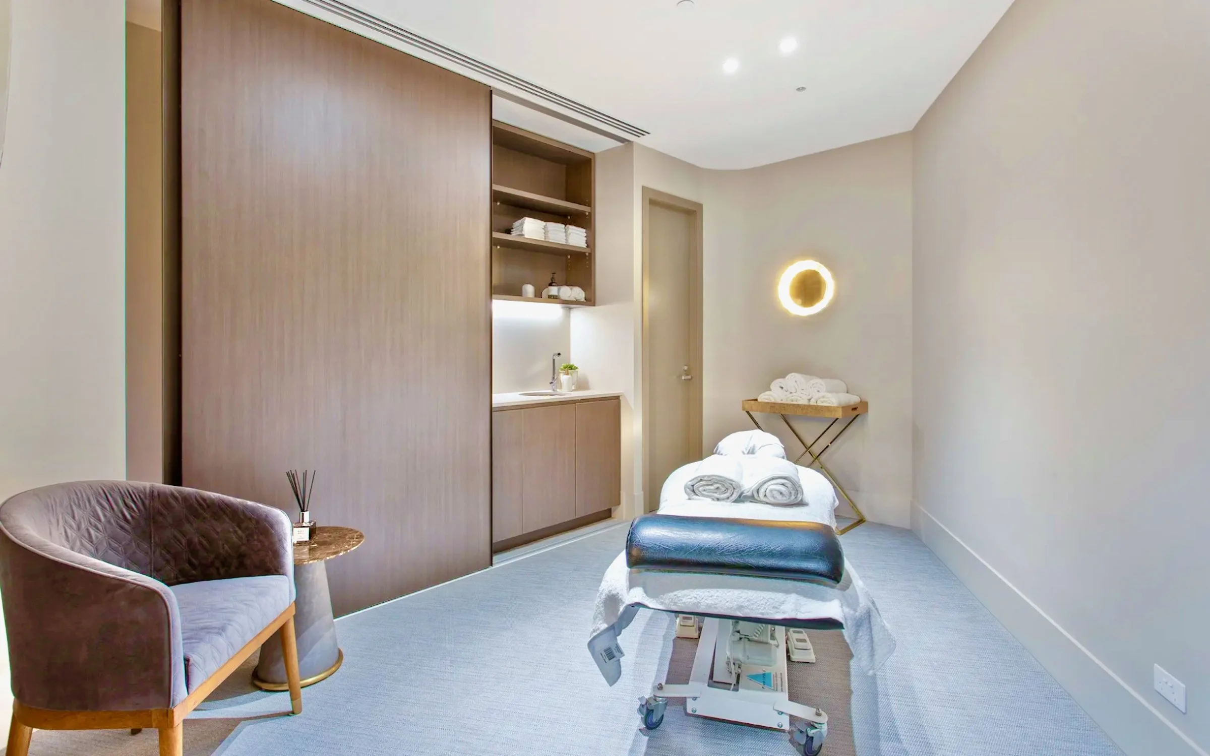 22 Massage Room.jpeg