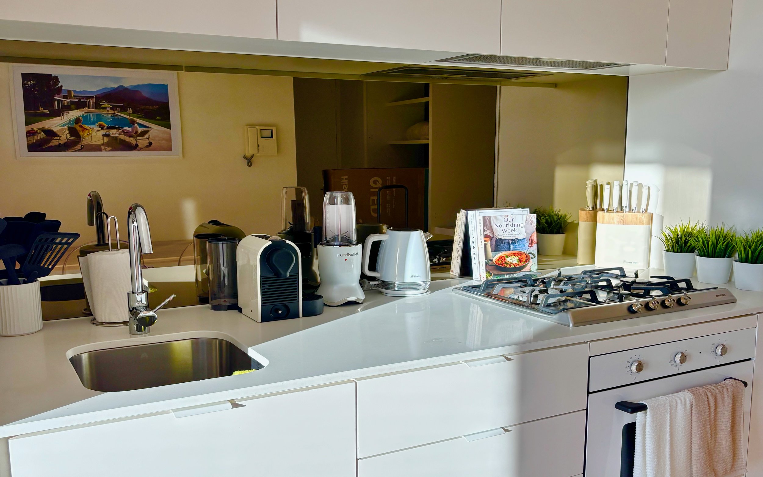 SY1508 Full kitchen 2.jpeg