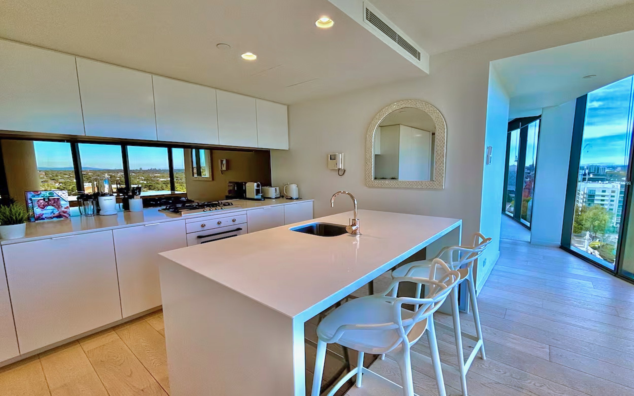 SY1402 Full Kitchen 1.jpeg