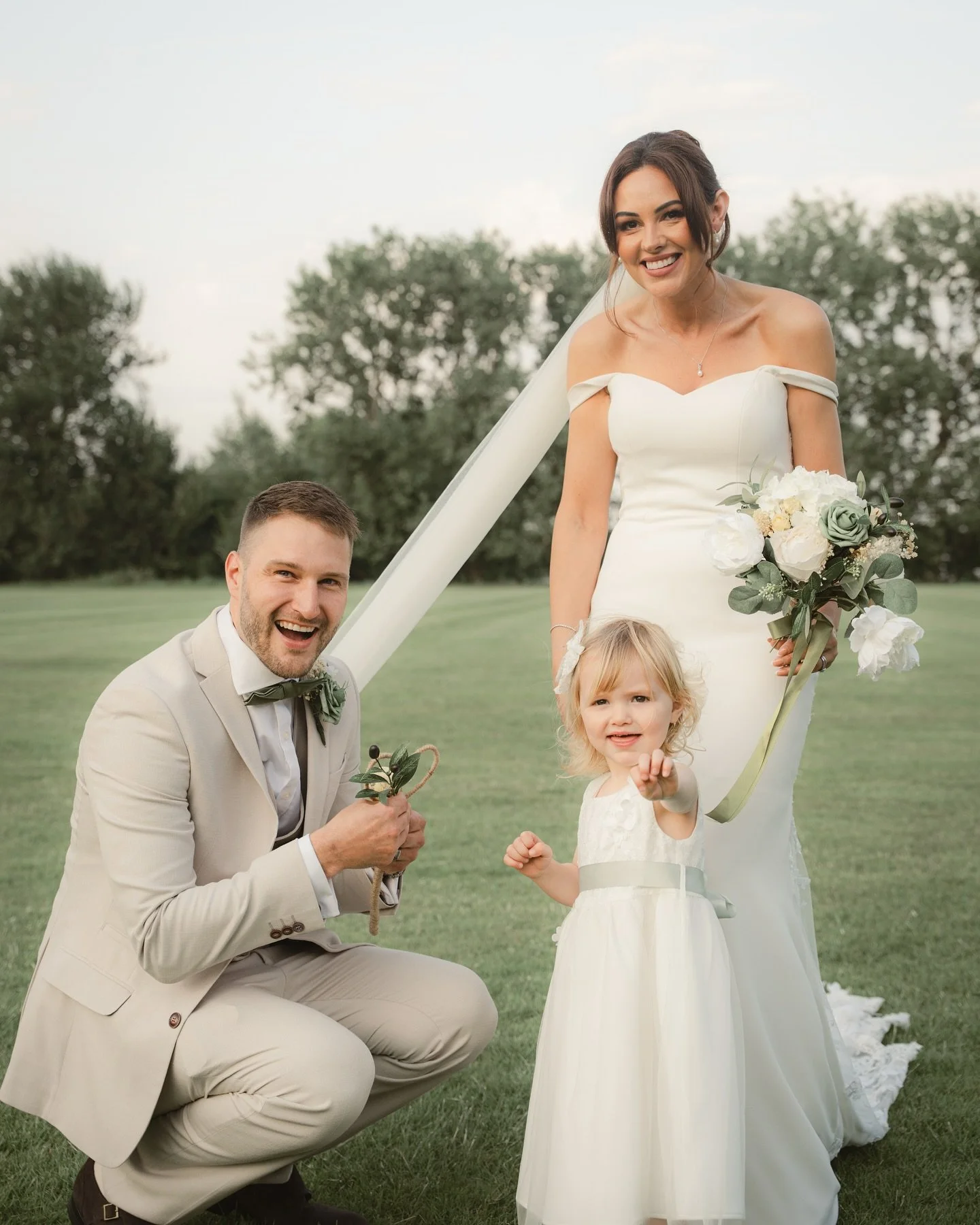 A wedding abroad or celebration at home? Why not both 🤷