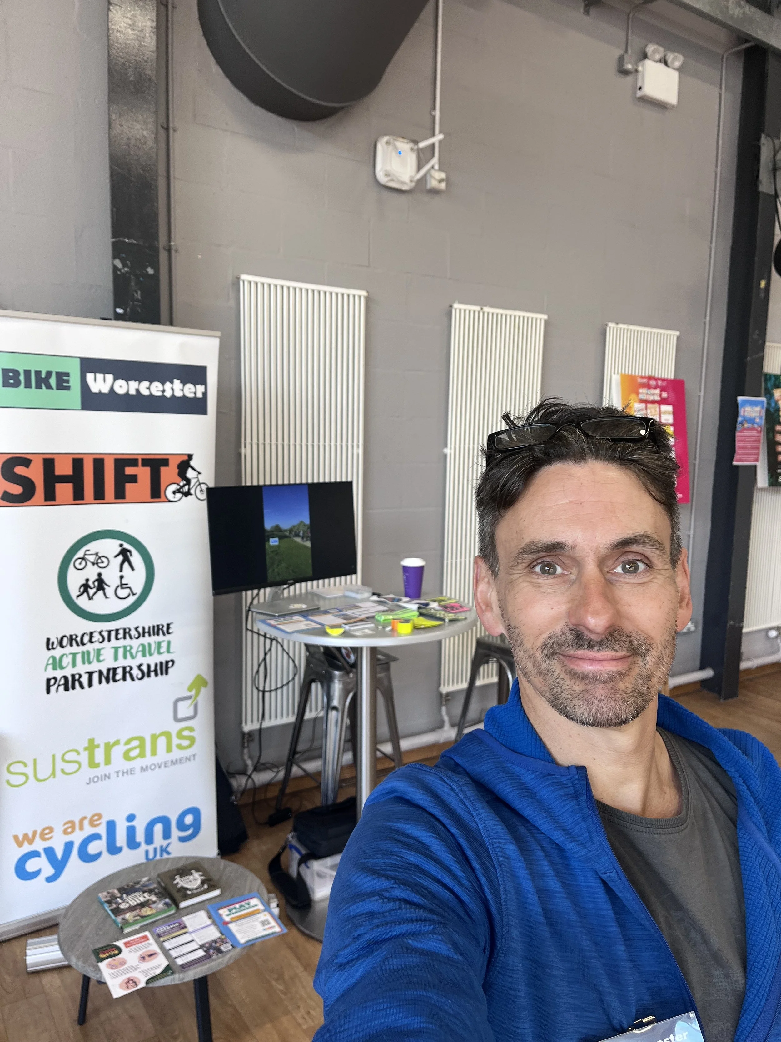 Welcoming new cyclists at the UW Welcome Fair