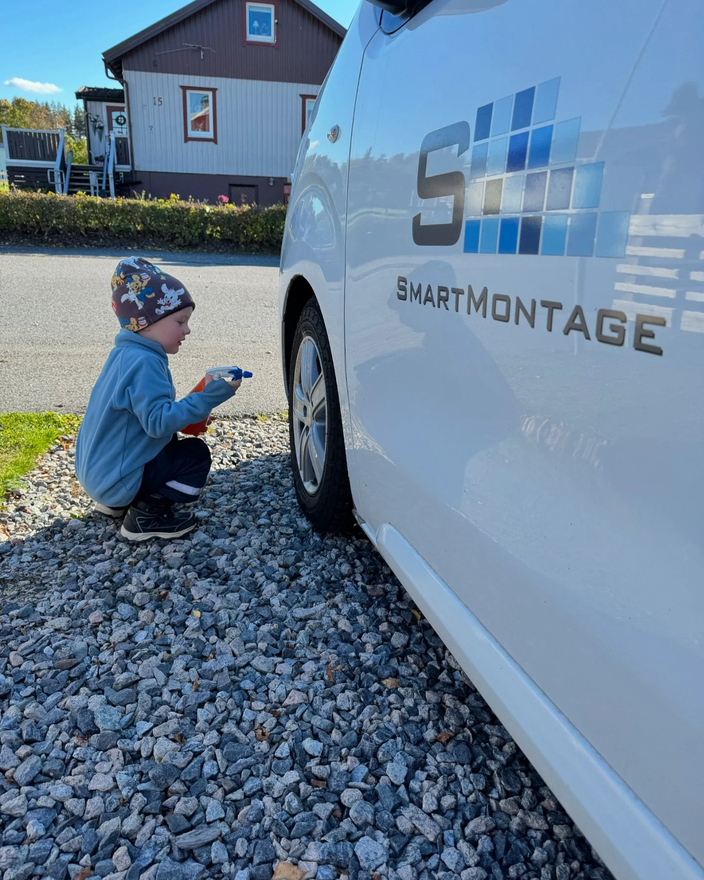 Underh&aring;llschefen g&ouml;r sitt p&aring; s&ouml;ndagen. 🚘 ✨