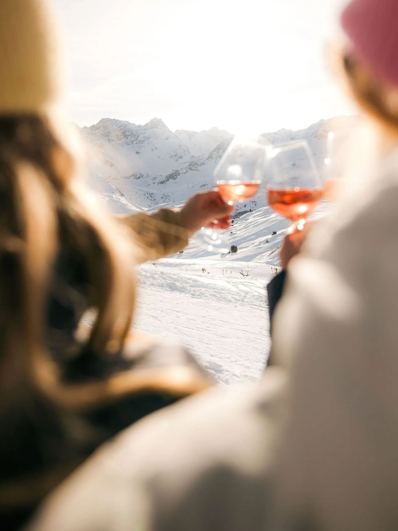 Byebye&hellip; heute wird aufger&auml;umt.

Die letzten Gl&auml;ser, die letzten Beats, die letzten Sonnenstrahlen auf unserer Terrasse. Und irgendwie ist es ganz still geworden hier oben.

Was f&uuml;r eine Saison&hellip;
Ehrlich &ndash; wir k&ouml;