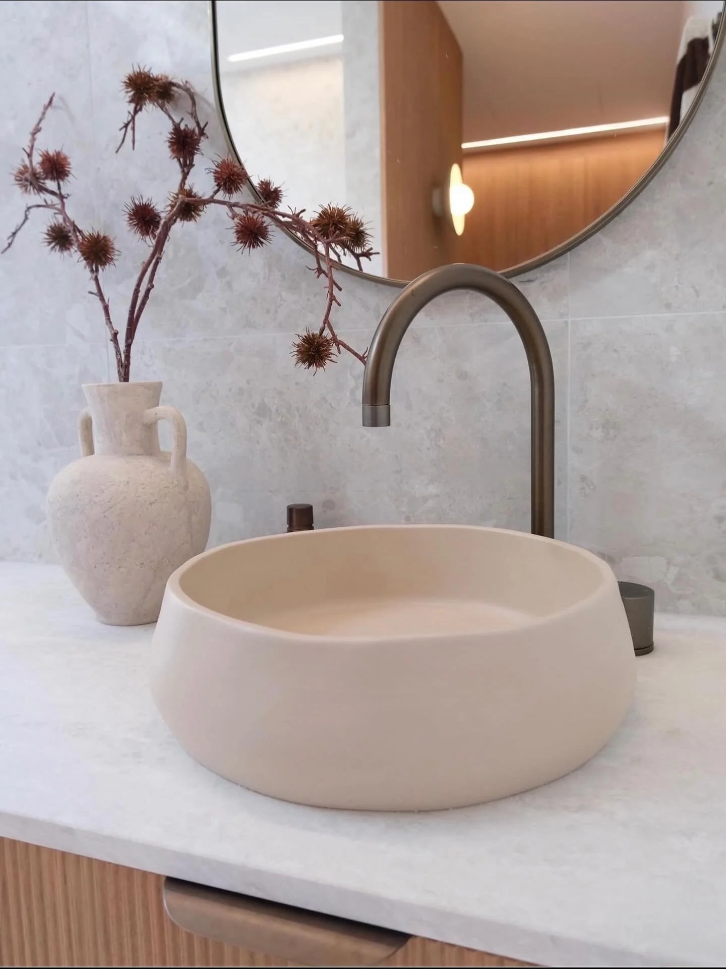 Calm. Clean. Crafted.
A bathroom designed to make every day feel a little more luxurious.

Basin @nood_co 
Tapware @yabby.com.au 
Tiles @perinitiles 
Vanity @adpaustralia 

@gracies.cottage 

#bathroom #designbuild #bathroomdesign #custombuilder