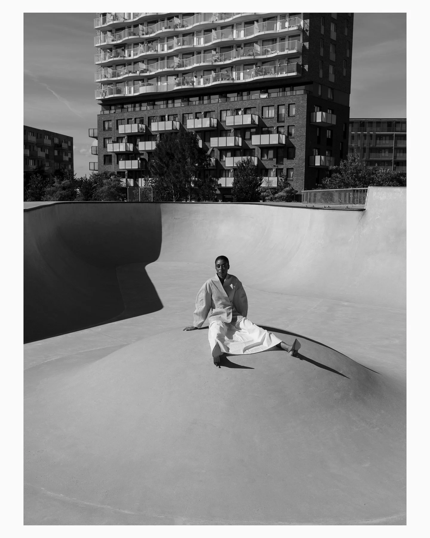 PT.2

A passion project that continues my ongoing exploration of contrasts that define my work.

In this series we wanted to capture the quiet tension that exists when opposites coexist; between motion and stillness, light and shadow, softness and po