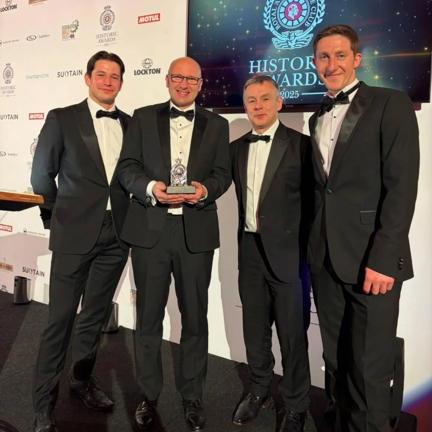 For the second time in a week the dinner suit was out again! This time was for the Historic Motoring Awards @royalautomobileclub.
Again the Hispano-Suzia took the prize for Historic Restoration.

It was a privilege to be invited by @jonathanwoodltd t