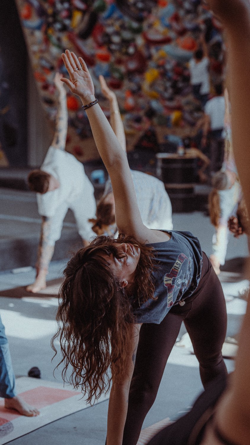 Community Yoga ONLINE z JUSTYNĄ