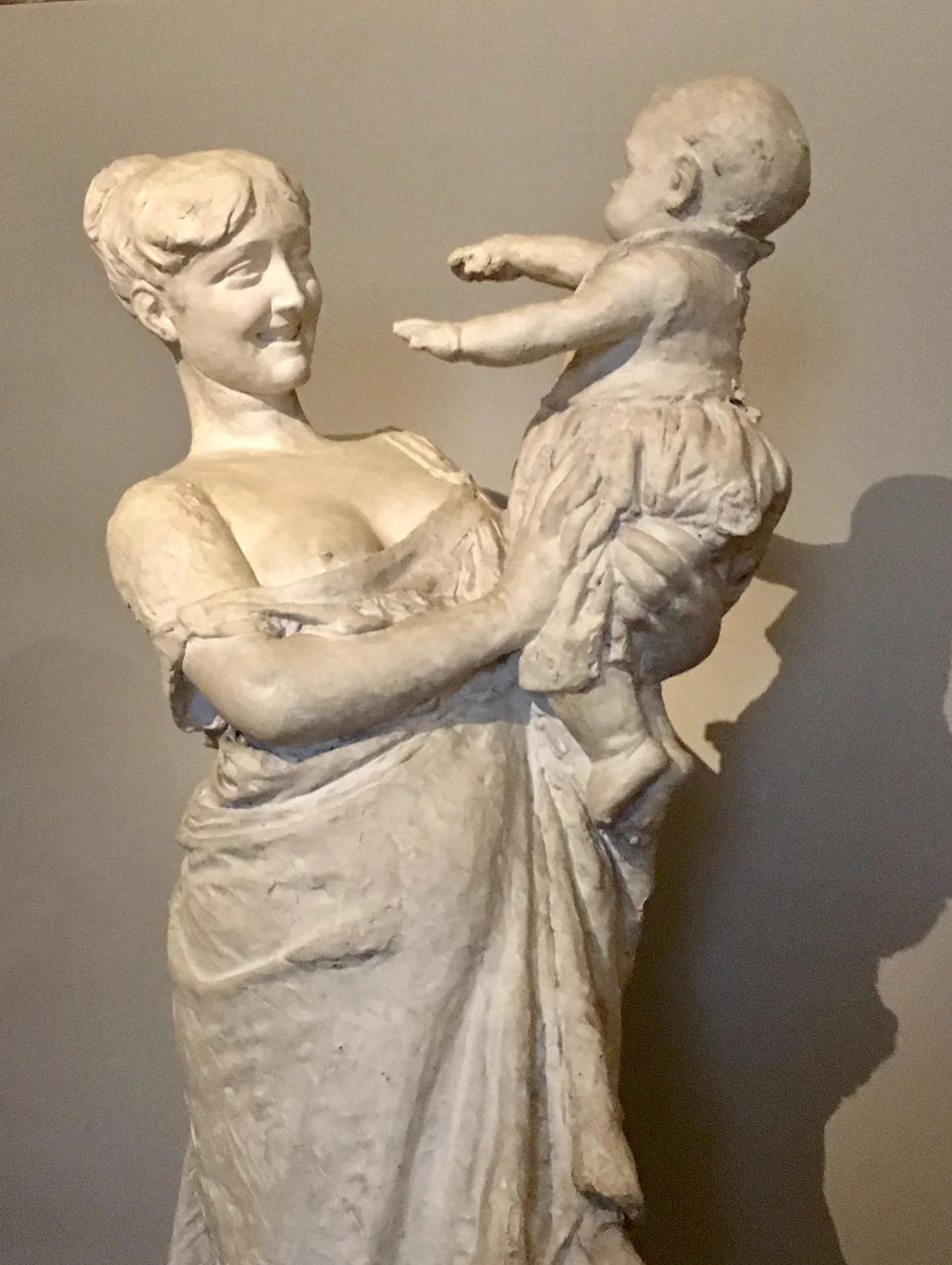 Een ander thema in Rome: moeders. Moeders zijn van alle tijden, en in alle stijlen vereeuwigd. Zo mooi! Dus deze is voor de moeders ❤️