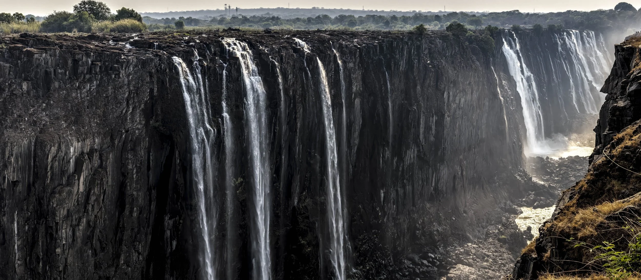 Victoria Falls - The Smoke That Thunders
