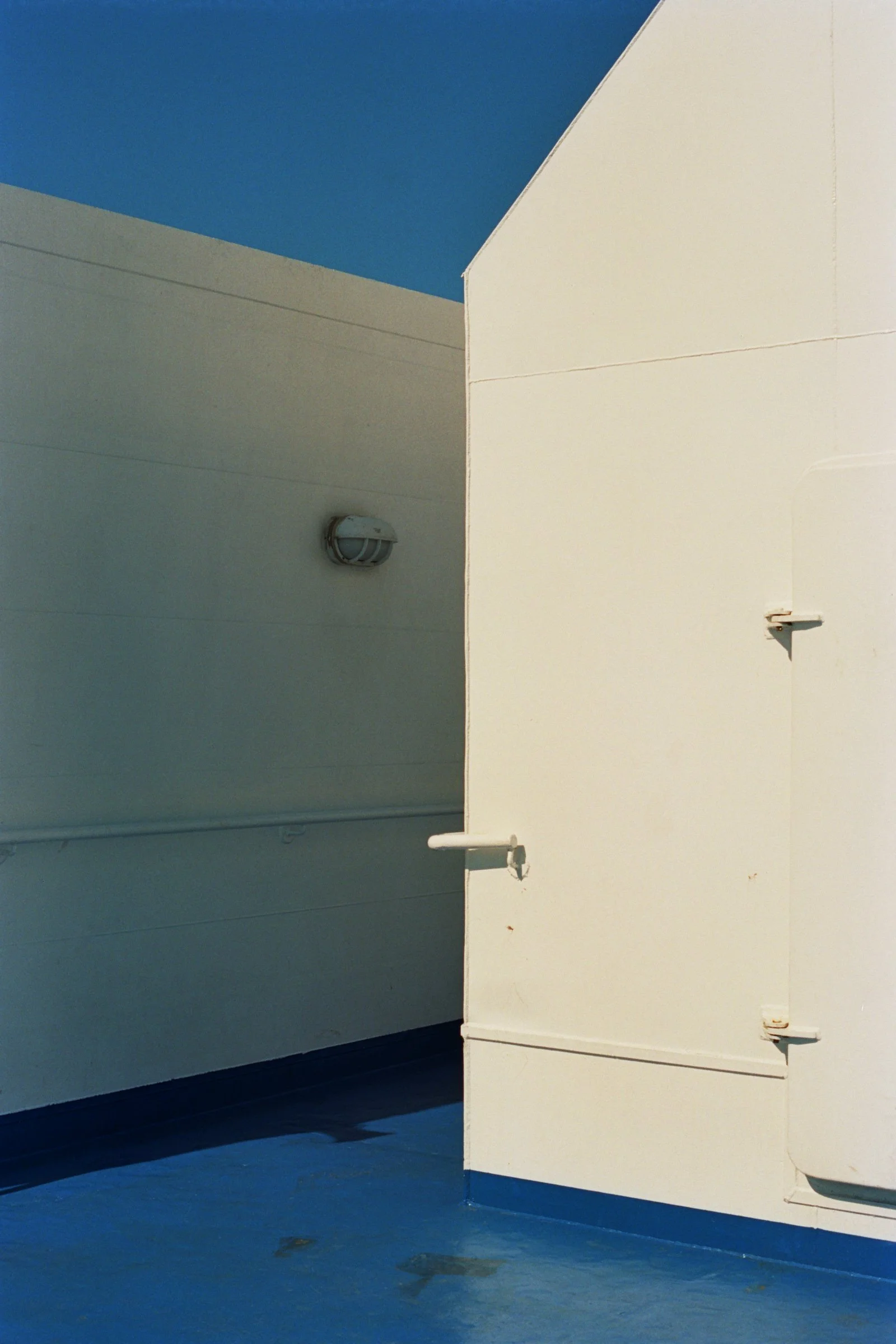 _28_00100.jpg