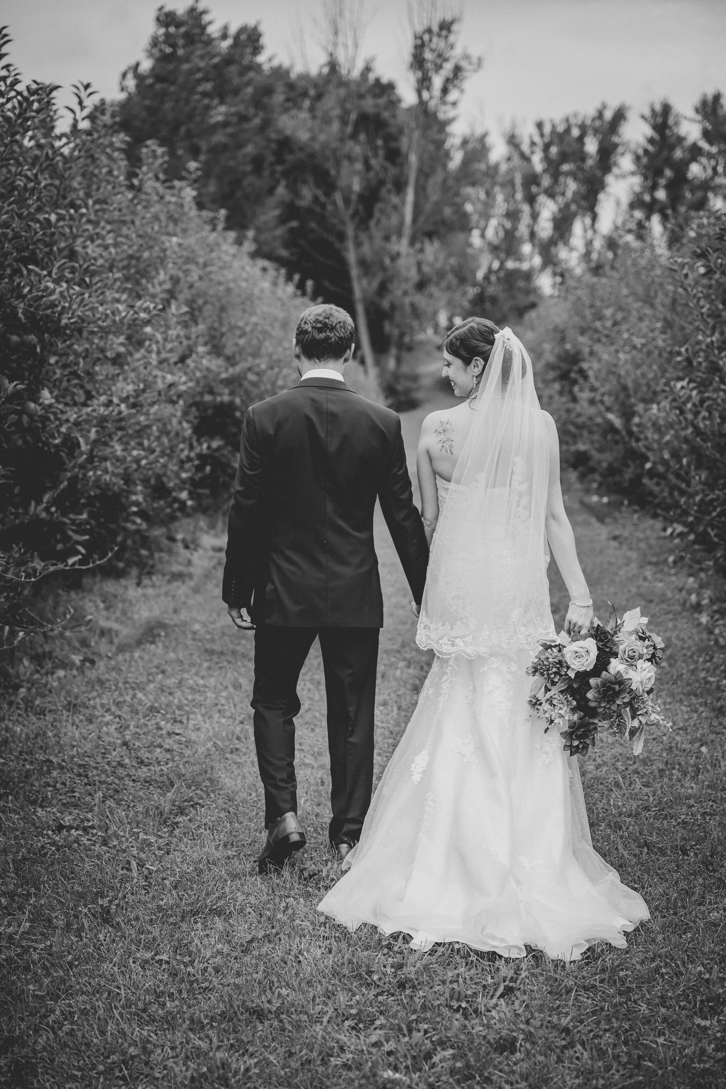 Kiersten’s customers, Bailey and Jake, just married walking off the aisle together with a beautiful dip.
