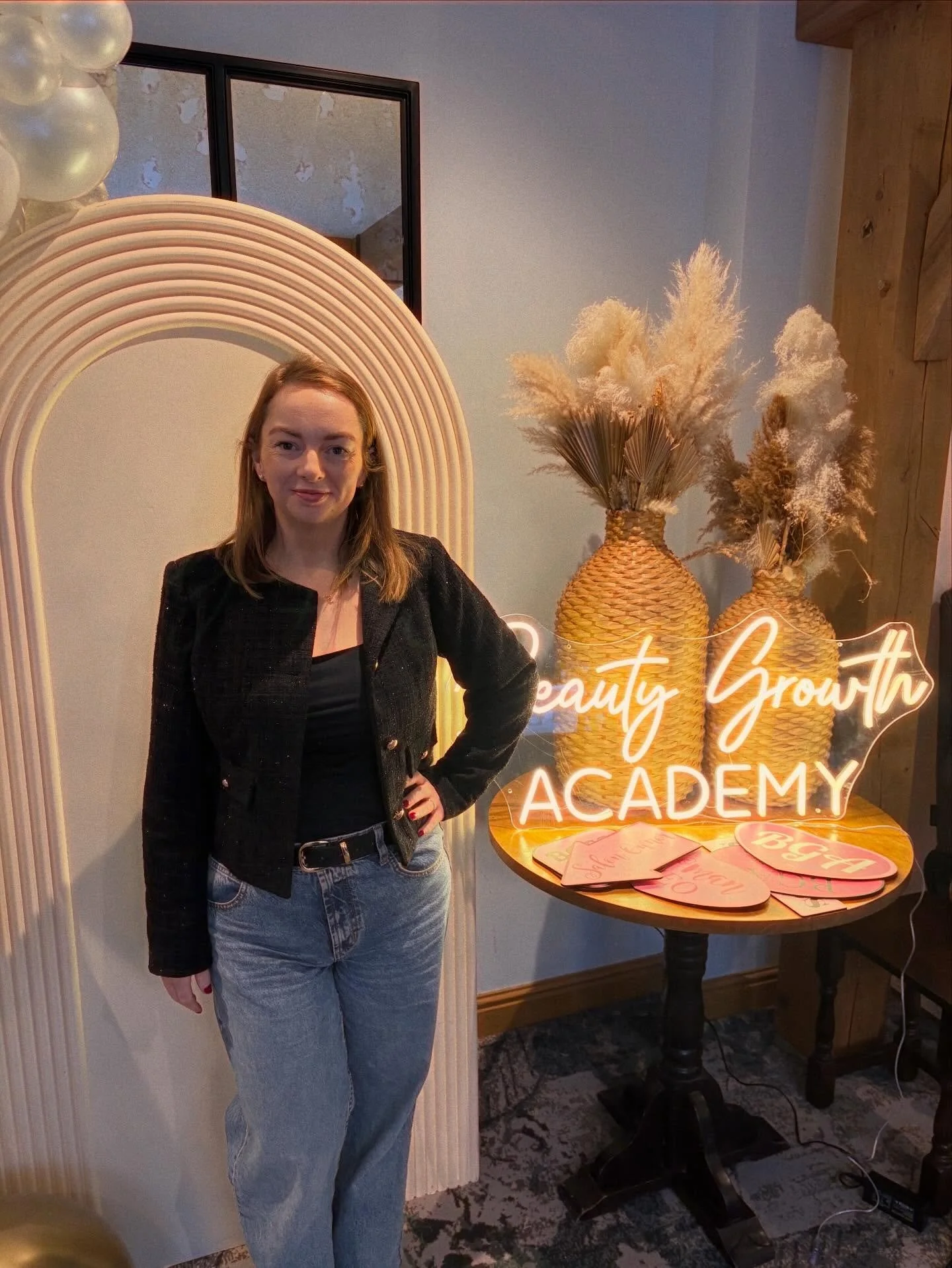 Lately I&rsquo;ve been feeling a bit stressed and overwhelmed. 

So yesterday I decided to take a minute for myself and went it my usual yoga class, then I went for a reflexology session, followed by a solo cafe date where I wrote down all the things