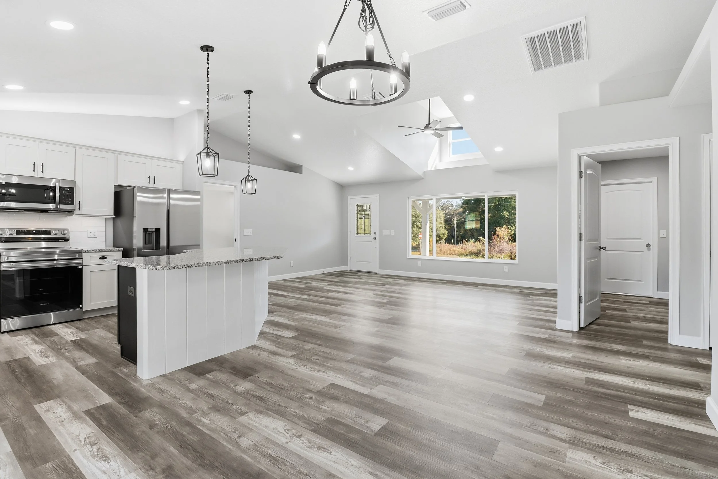 8196 N Terrel 013.jpg