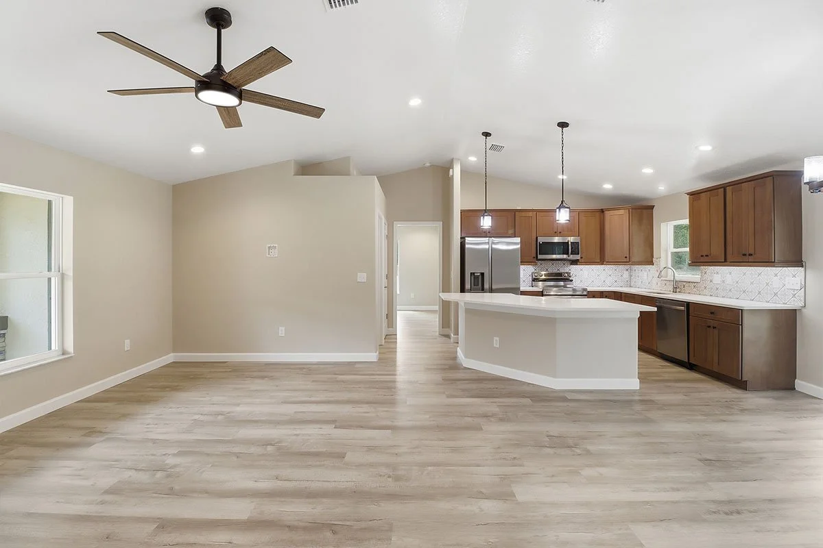 8158 N Terrel 008.jpg