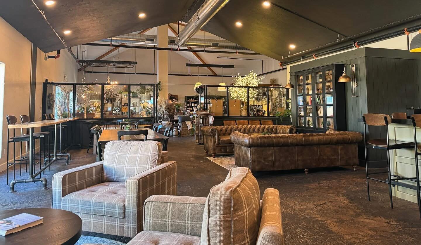 From morning coffee to an evening meal, we&rsquo;re here all day. Open 8&ndash;8&mdash;come pull up a chair for breakfast, lunch, or dinner at cassiebees_at_thegrove We&rsquo;d love to have you! 

#cassiebeesrestaurant #gather #thegroveco #community 