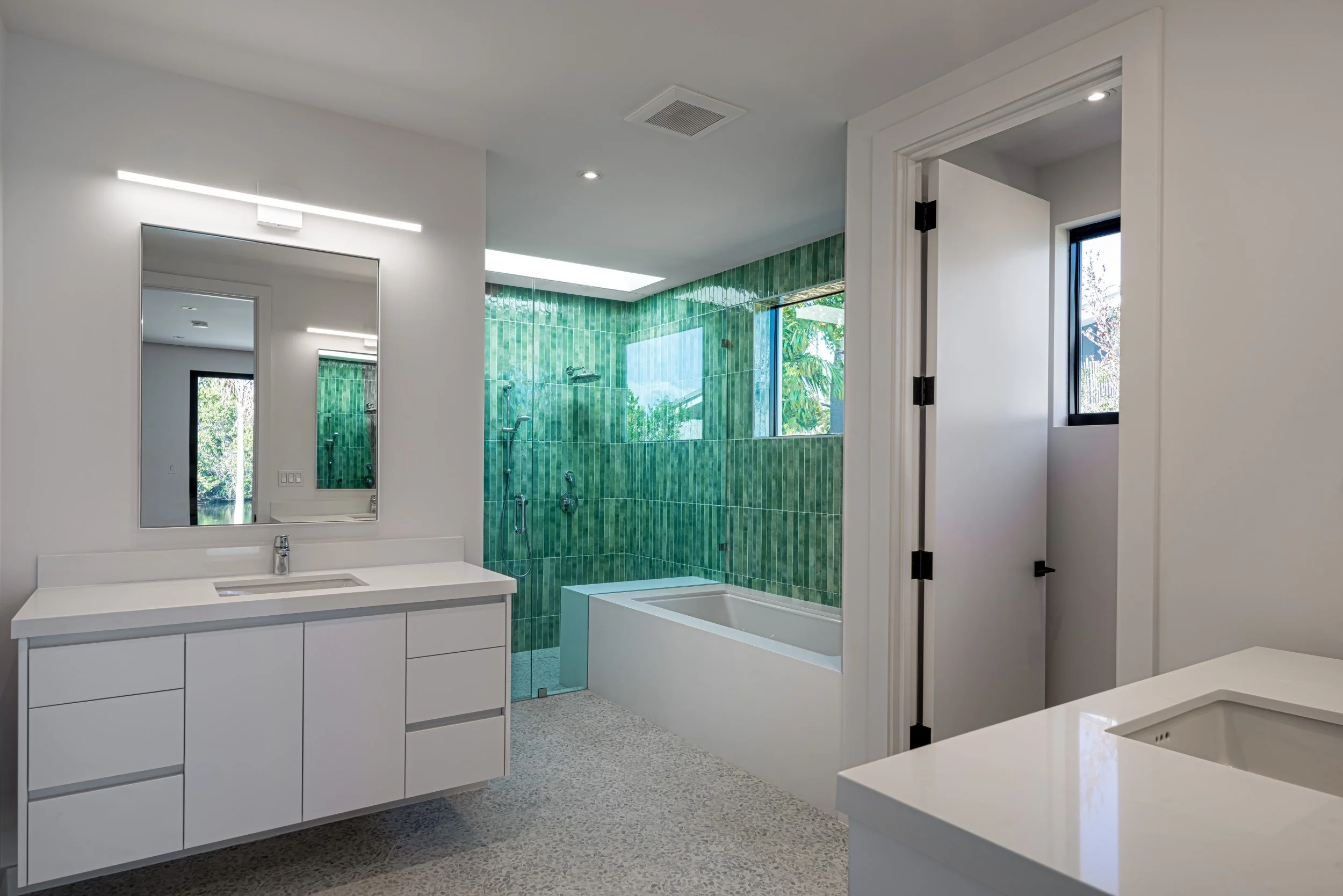 luxury-bathroom-design-south-florida-home.jpg