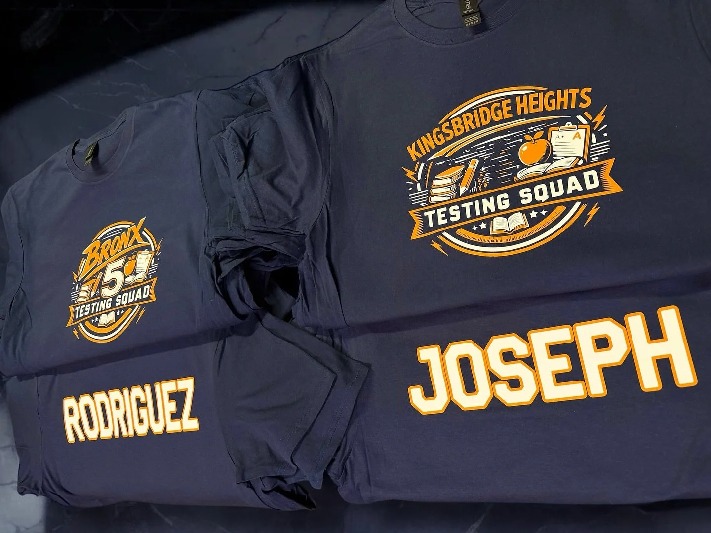 Custom prints, personalized down to the last name. 🎯
Front design. Back identity. Fully custom. Making every shirt personal, because details matter!