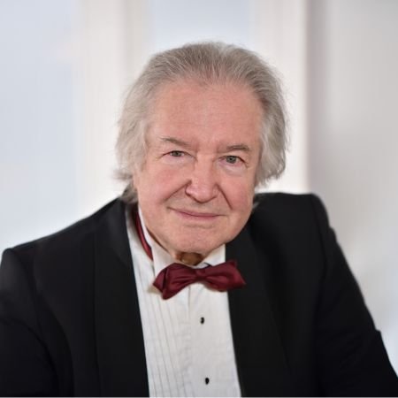 Mikhail-Voskresensky-Website-Size.jpg