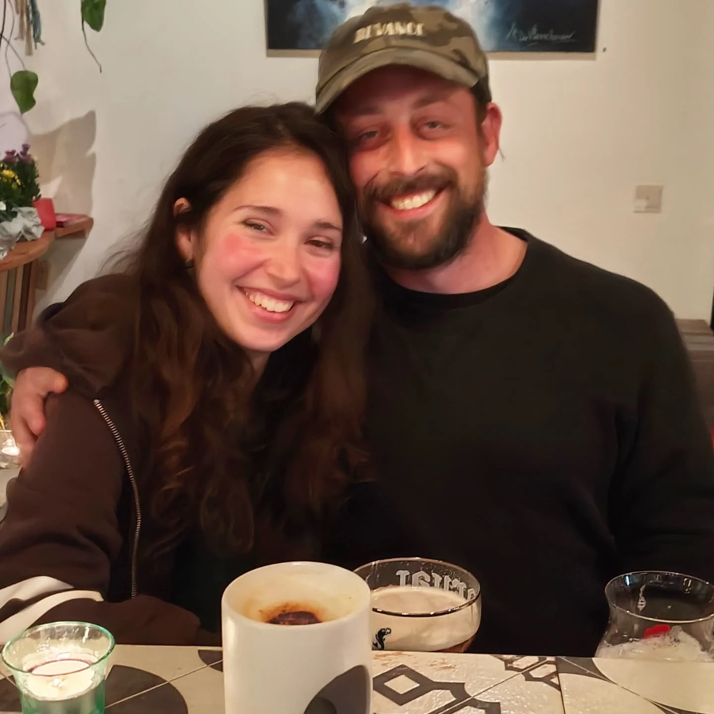 De wereld @ de fonkelarij.
🏳️&zwj;🌈🇧🇪🇨🇭🇫🇮🇨🇵🇮🇩🇨🇳🏴&zwj;☠️
 &hearts;️