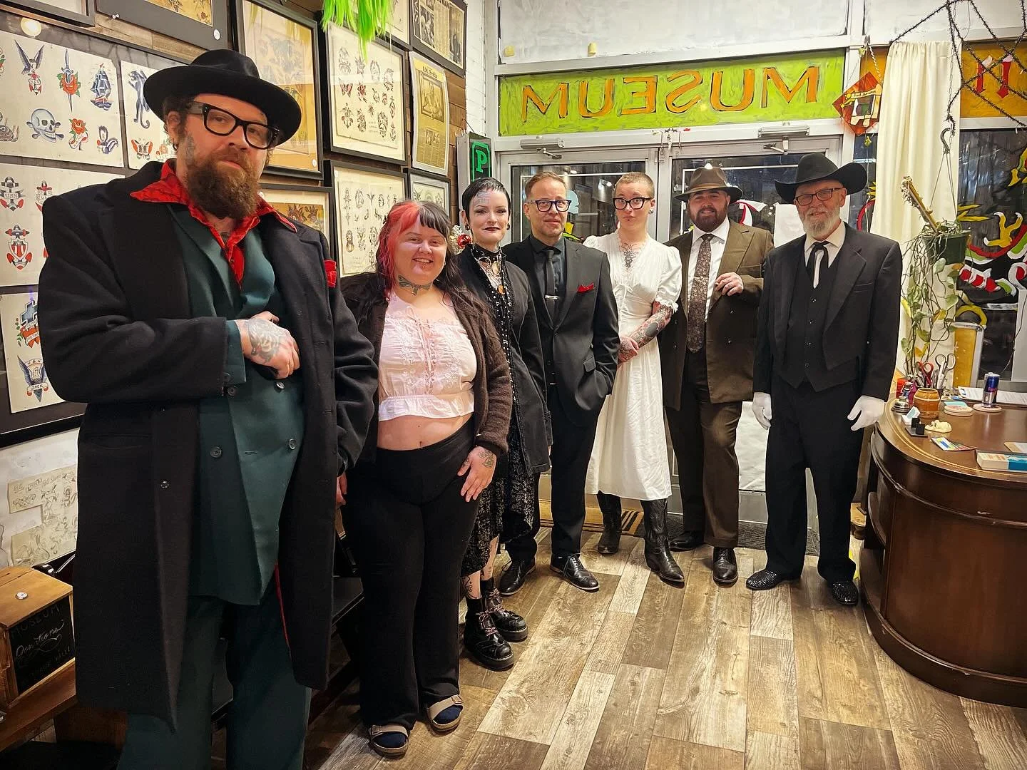 The crew looking sharp for Fancy Friday. Of course @wesgrimmtattooman owns a tux 🥂😎⚔️
#grimmtattoo #bertgrimm #bertgrimmtattoomuseum