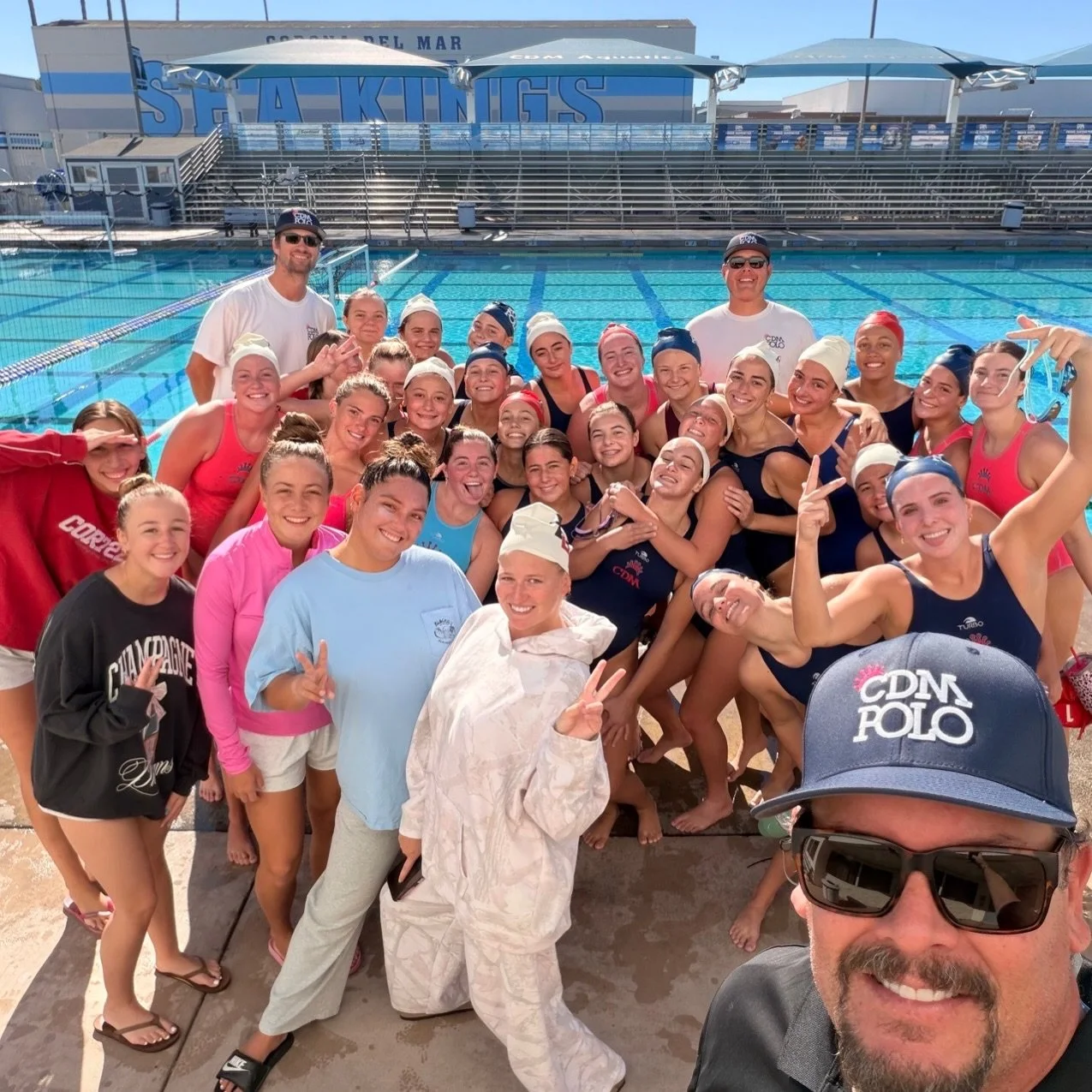 Last reps before we feast, with some of our most favorite guests. #ForeveraSeaQueen 🩷🔱💙