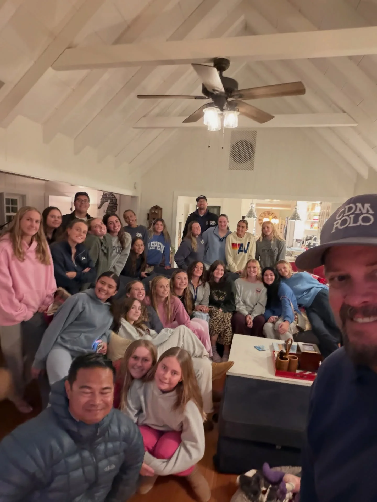 Fueled up to finish strong! 

Final Sea Queens' team dinner of the 25-26 season ahead of tomorrow's match at Fountain Valley. 💙🔱🩷

#GoSeaQueens