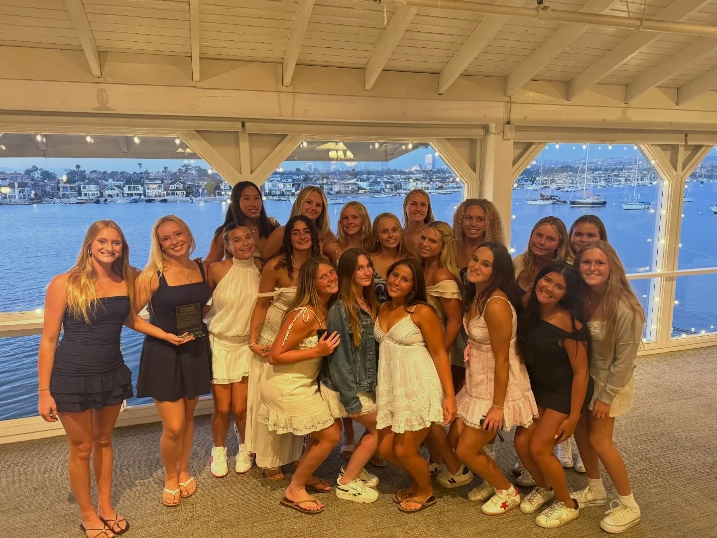 After a season of countless swim sets and meets, the Sea Queens represented at the 2026 CDM Swim banquet. (Which also means one thing...Tuesday practices are back, baby!)
💙🔱🩵