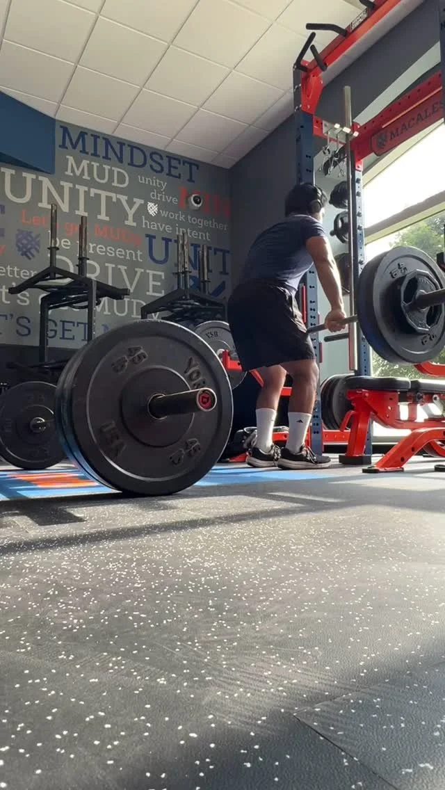 Pull Super-Set
Short on time, so knocked these exercise out.
Not “optimal” for hypertrophy and what not, but it’s optimal for my schedule.
#fitness #personaltrainer #gym