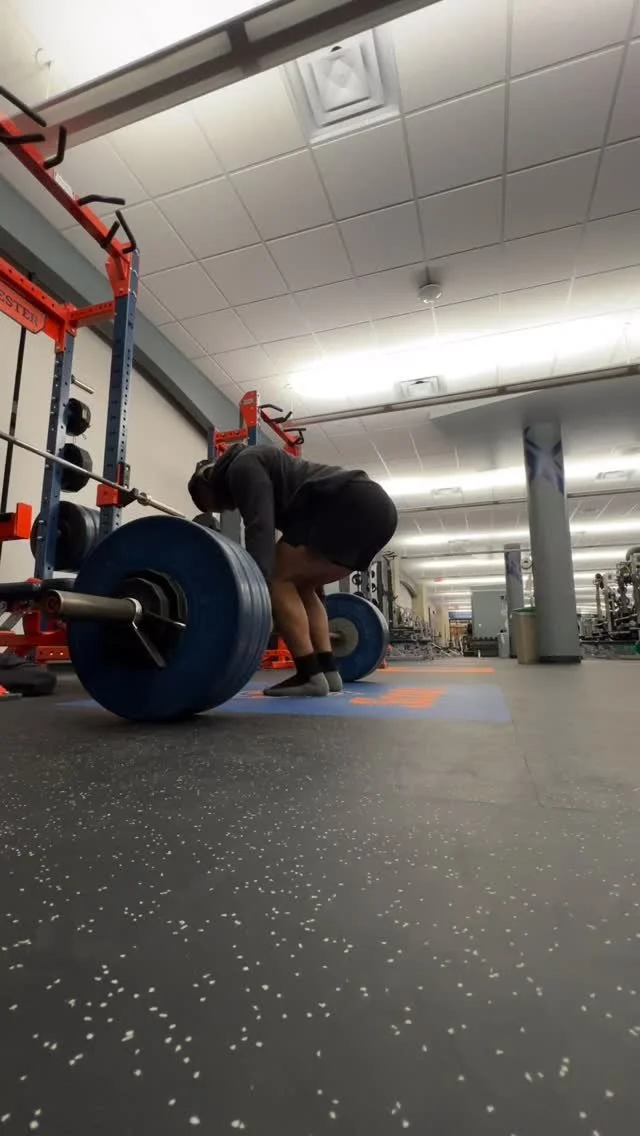 Slowly building up my deadlift. Incorporating slight modifications, such as paused deadlift or deficit deadlifts can help increase strength in sticky spots in your deadlift.
Main Workout (minus warm-up and stability):
- Deadlift: 4x10, 5P/5, 10, 10