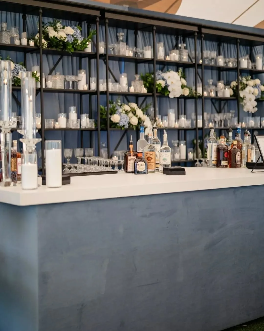 Custom, but make it velvet 🤍

This wrapped bar at @phoenicianscottsdale is a perfect example of how customization can completely transform a space and environment. From fabric wraps and vinyl inserts to one-of-a-kind builds, our team can tailor any 