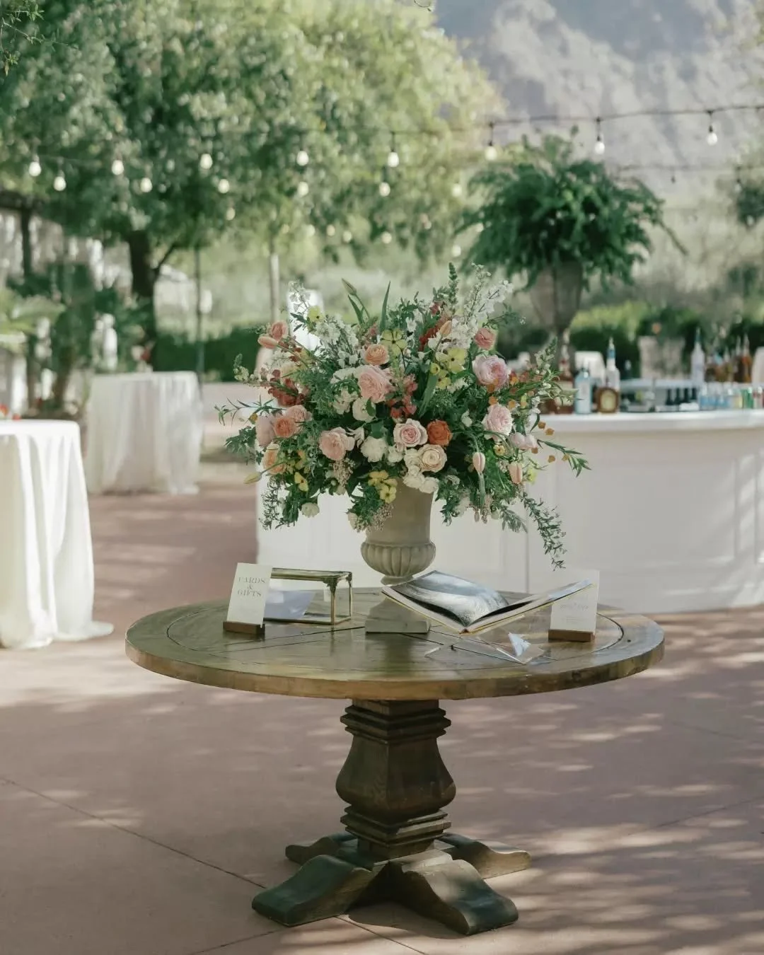 High fashion, good vibes, and a cocktail hour that set the tone for the night.

With a full Luna Bar, chic lounge spaces, and mini Patron margs flowing, this Paradise Valley wedding was the definition of effortless style&nbsp;✨ 
.
Photographer: @kayl